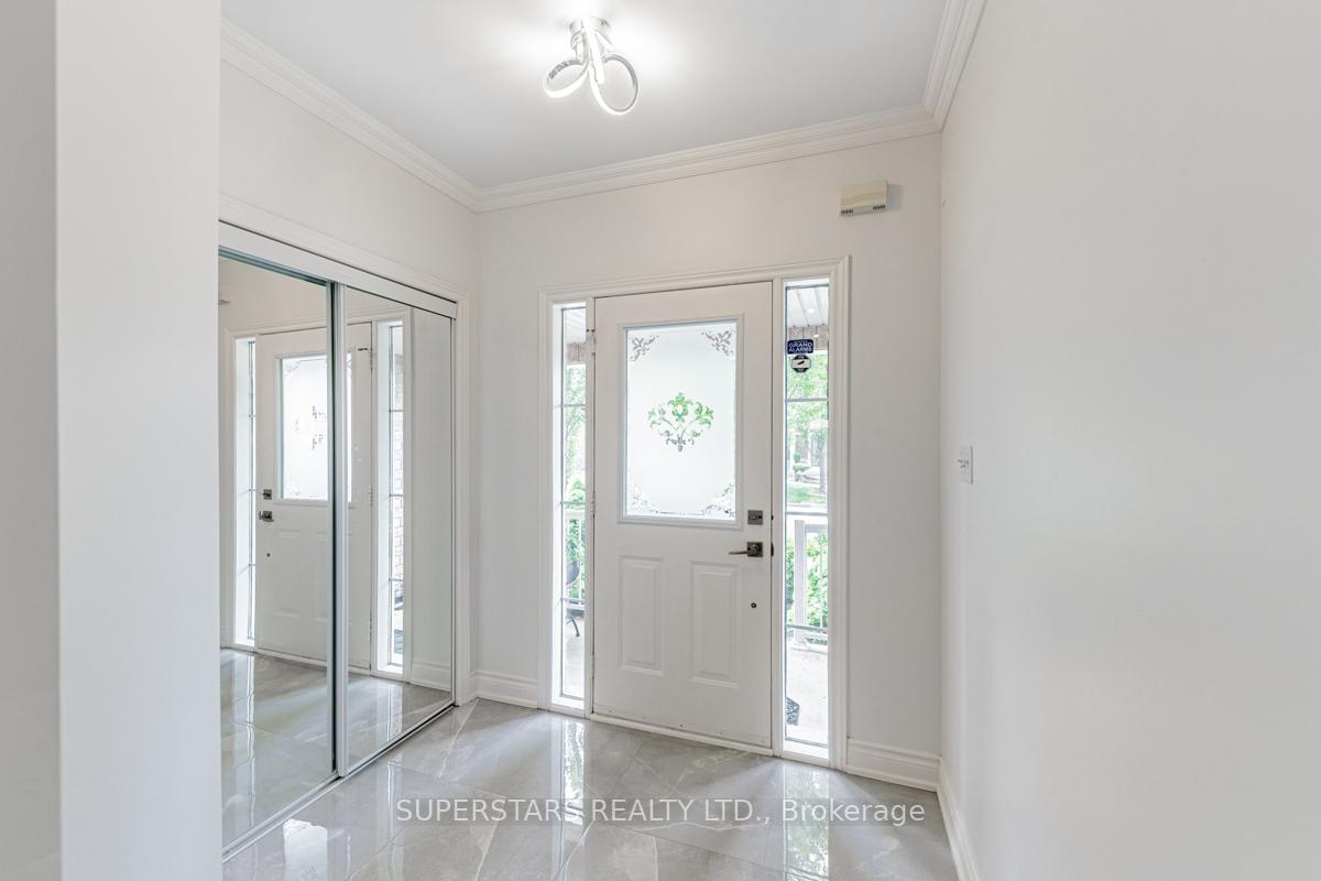 Photo 3 of 71 Landsdown Crescent, Markham, Wismer — HOMEH