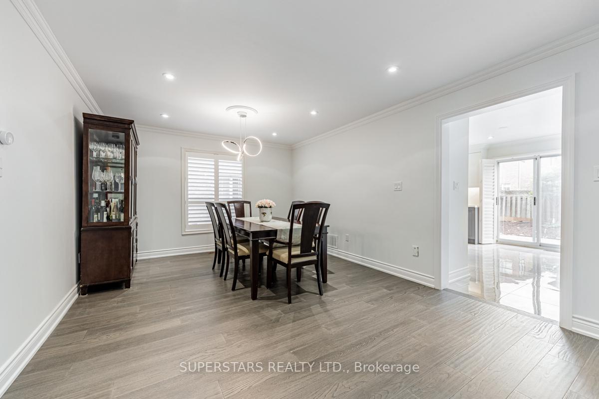 Photo 4 of 71 Landsdown Crescent, Markham, Wismer — HOMEH