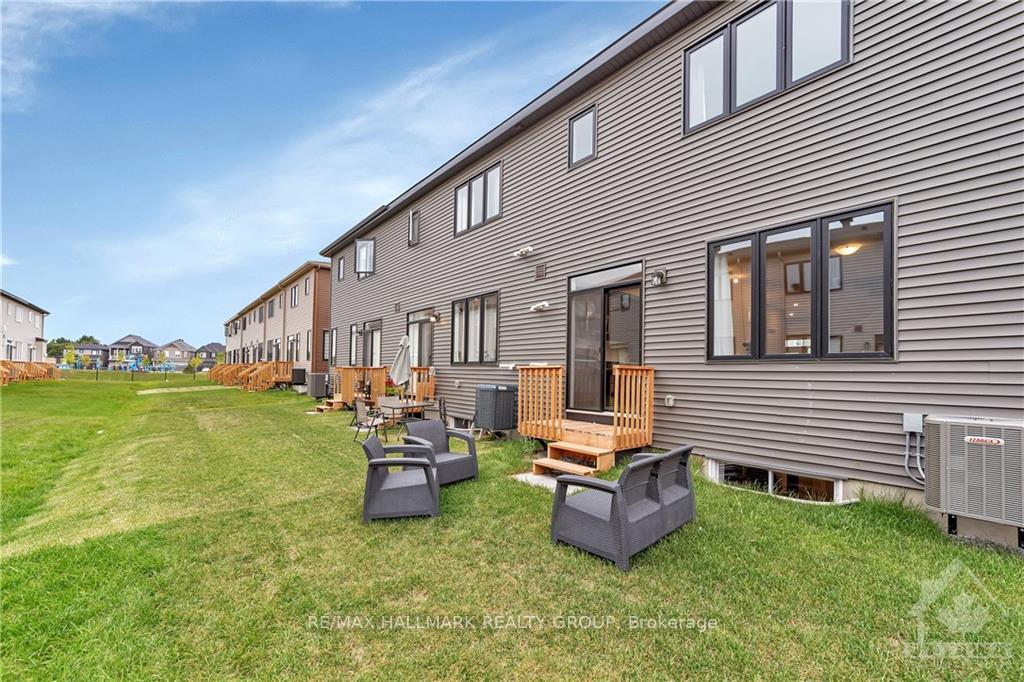Photo 15 of 97 Osler Street, Ottawa, Kanata - Morgan's Grant/South March — HOMEH