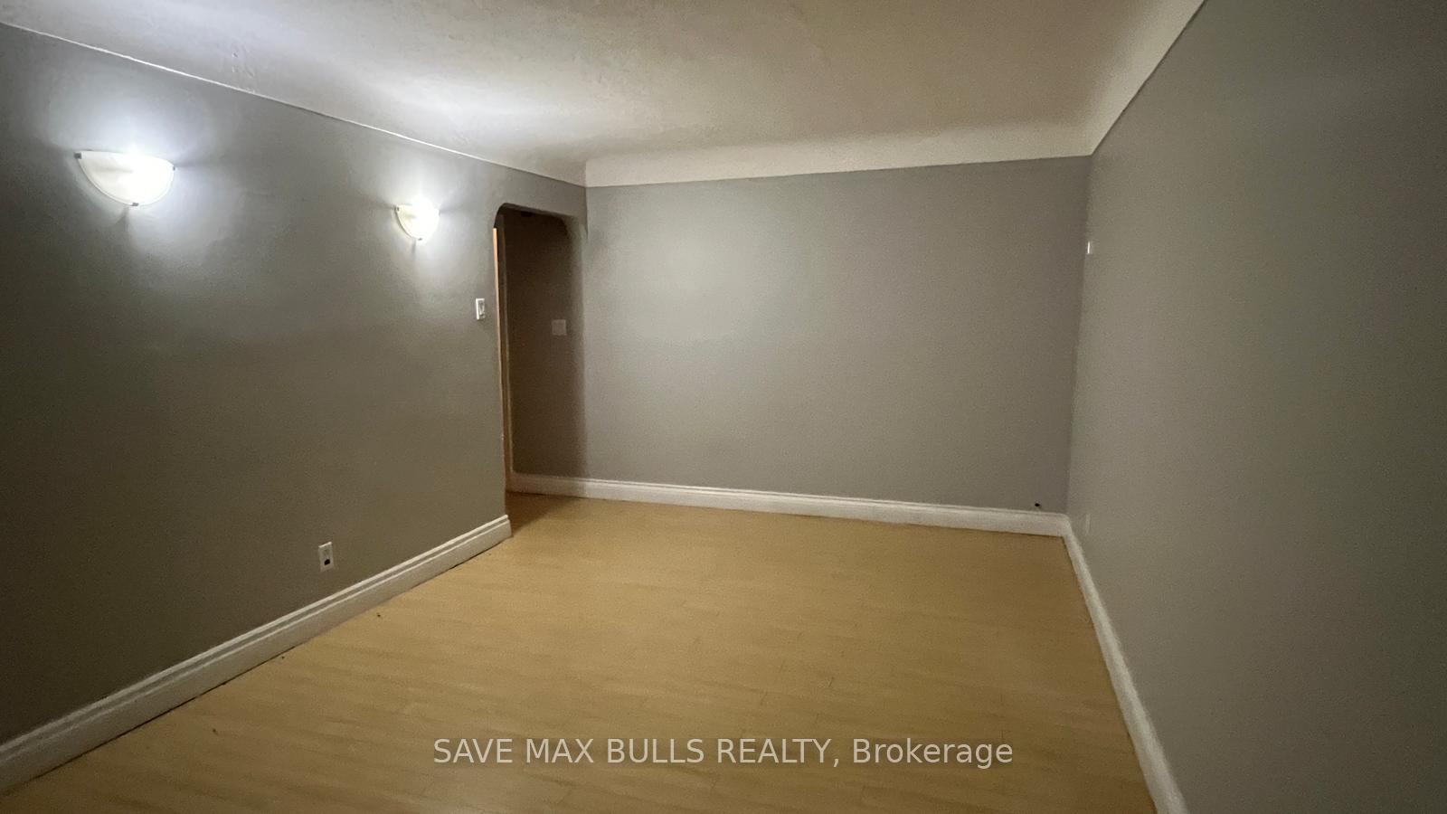 Photo 3 of Unit unit #1, 3210 Homestead Drive, Hamilton, Mount Hope — HOMEH