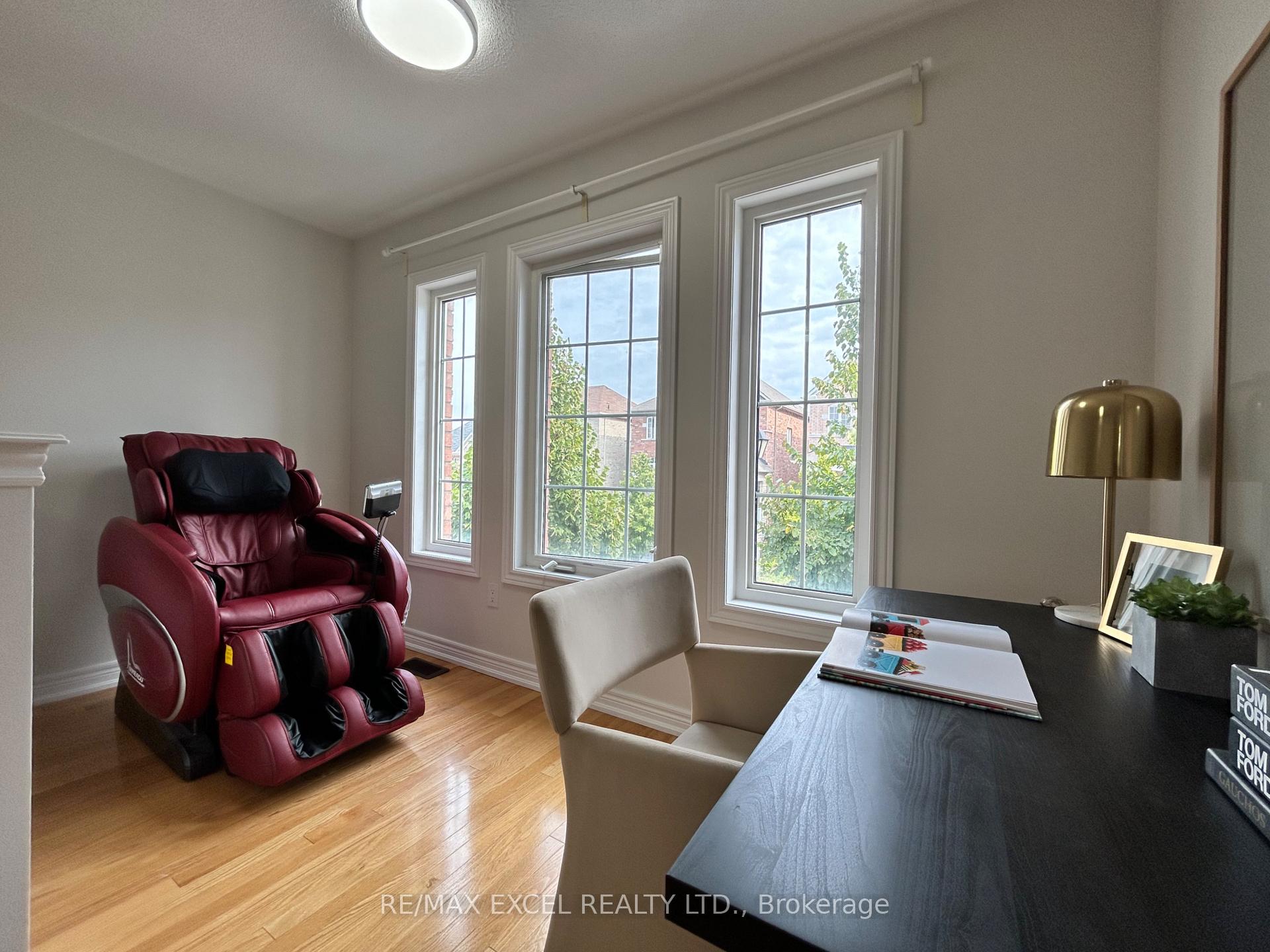 Photo 10 of 32 Hyacinth Street, Markham, Wismer — HOMEH