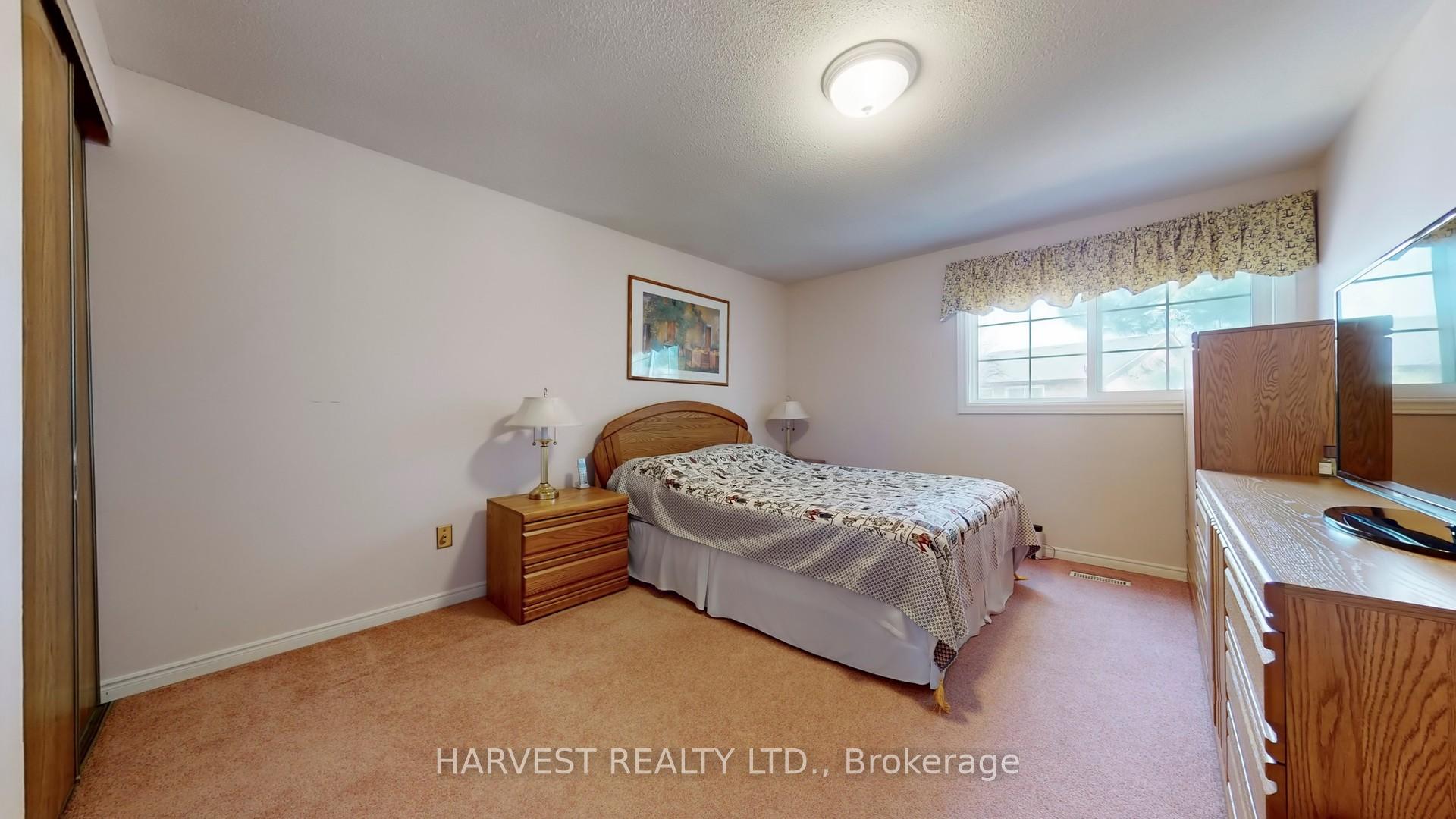 Photo 18 of 11 Upton Crescent, Markham, Milliken Mills West — HOMEH
