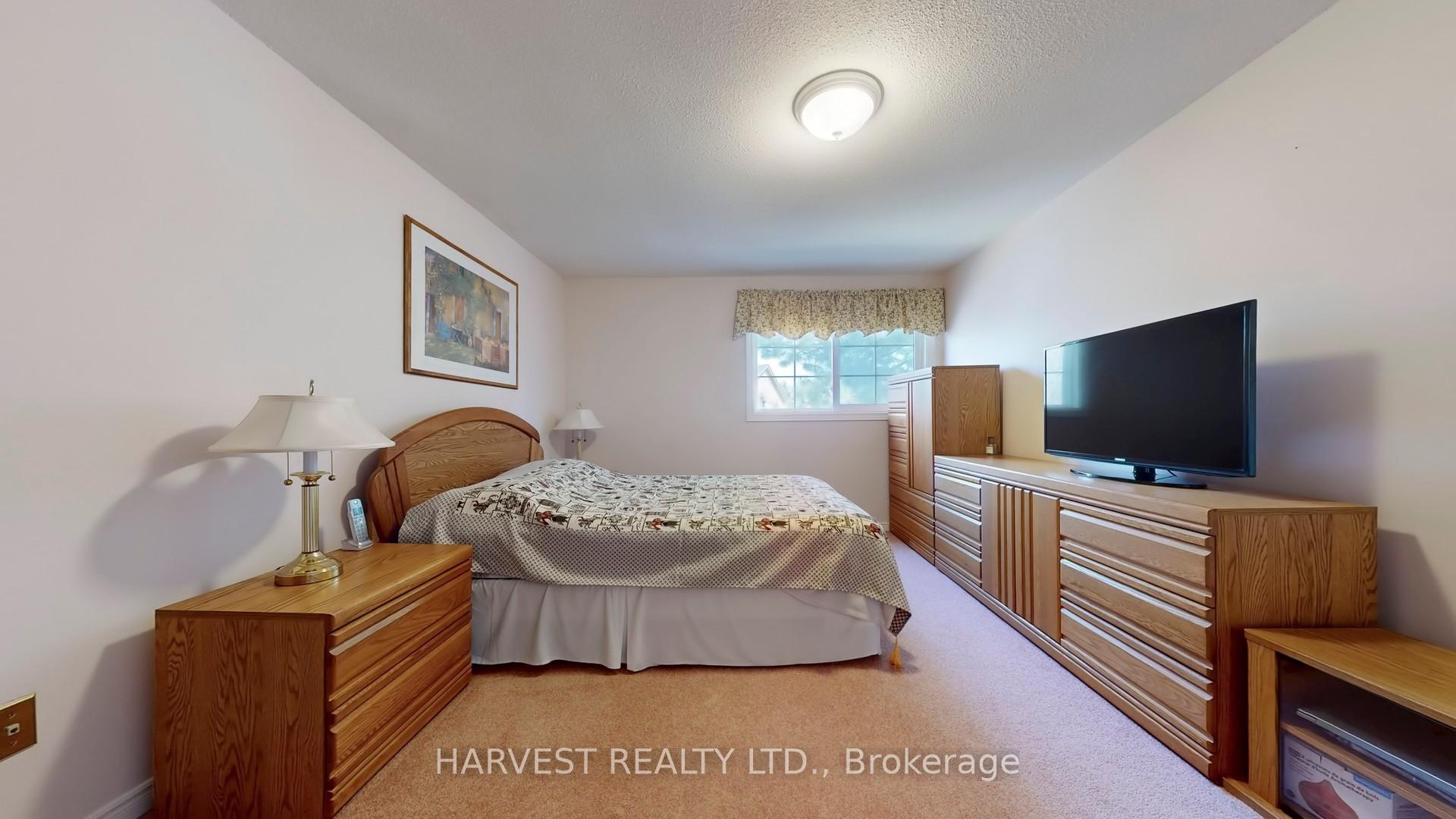 Photo 19 of 11 Upton Crescent, Markham, Milliken Mills West — HOMEH