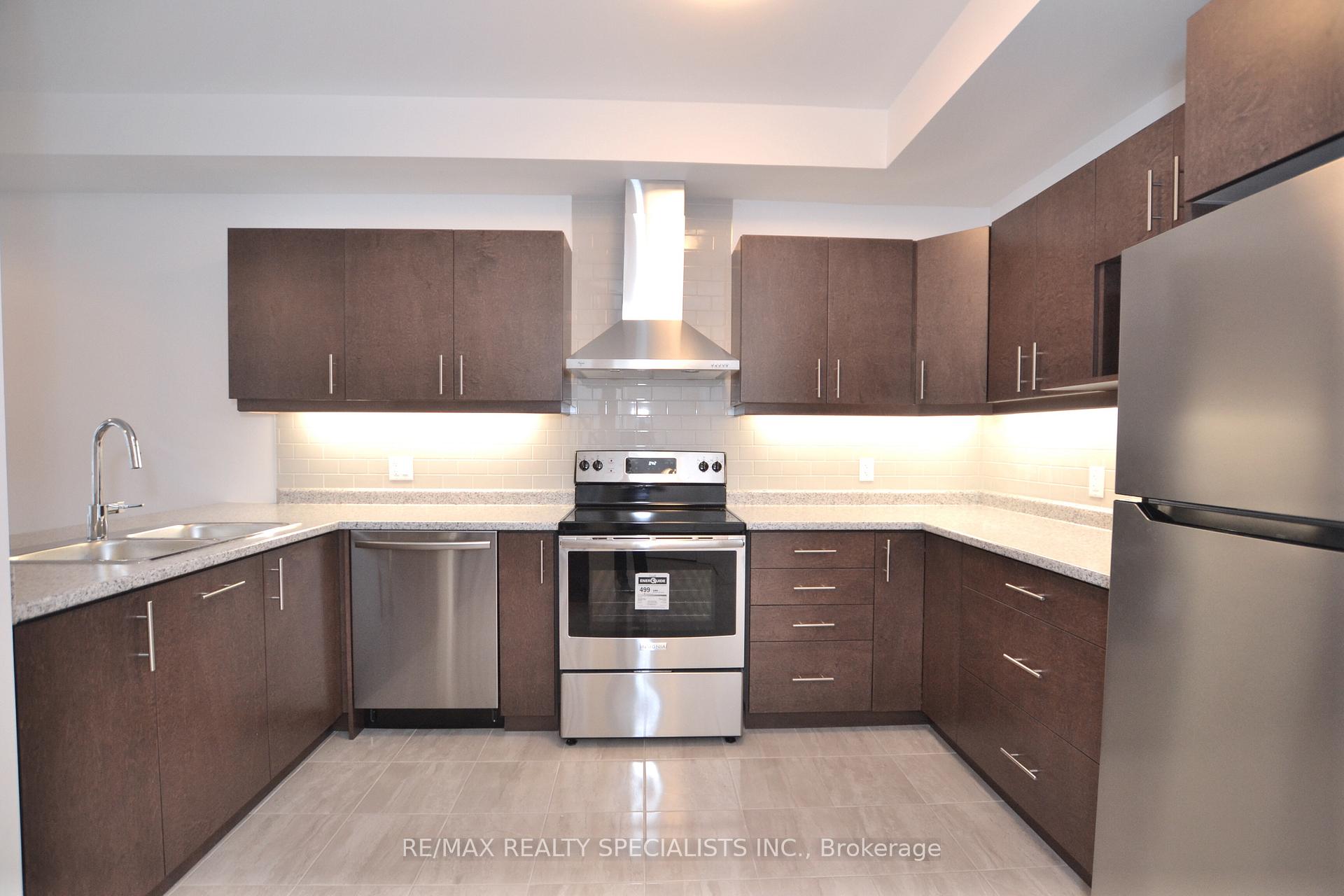 Photo 2 of Unit 281, 30 Times Square Boulevard, Hamilton, Stoney Creek — HOMEH