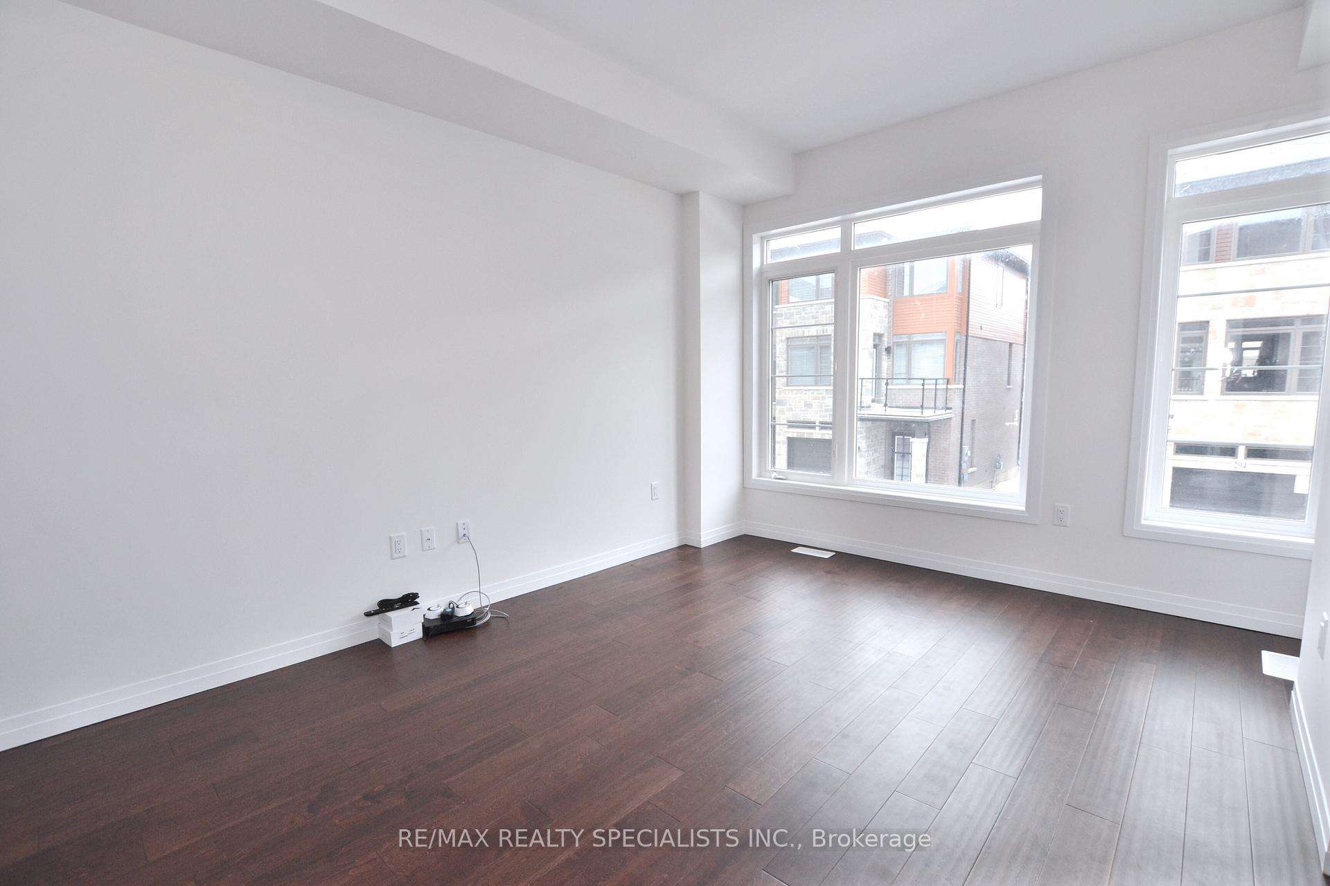 Photo 6 of Unit 281, 30 Times Square Boulevard, Hamilton, Stoney Creek — HOMEH