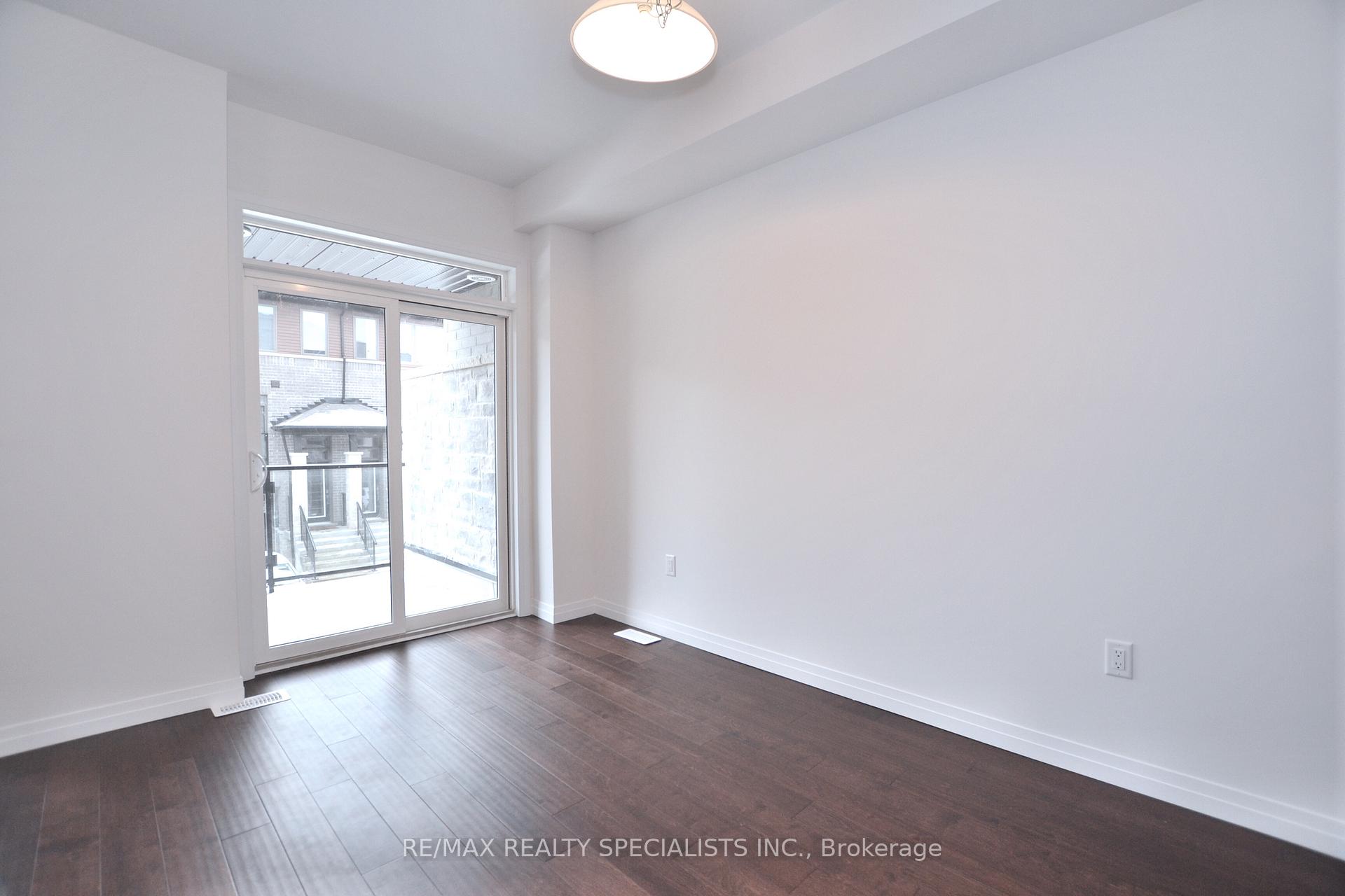 Photo 7 of Unit 281, 30 Times Square Boulevard, Hamilton, Stoney Creek — HOMEH