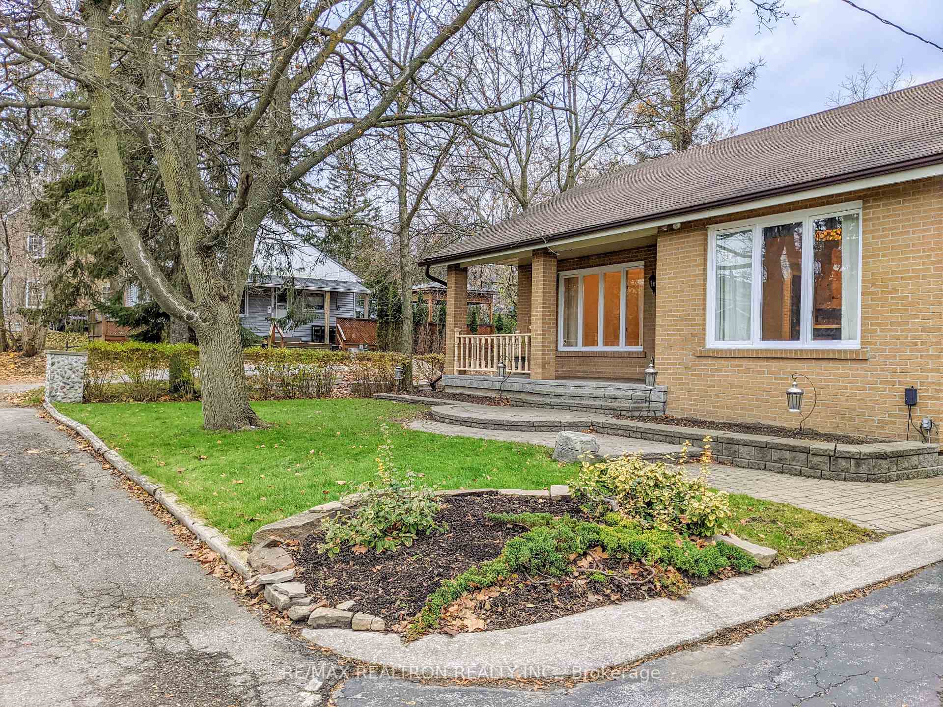 Photo 24 of 80 Main St S Street S, Markham, Vinegar Hill — HOMEH