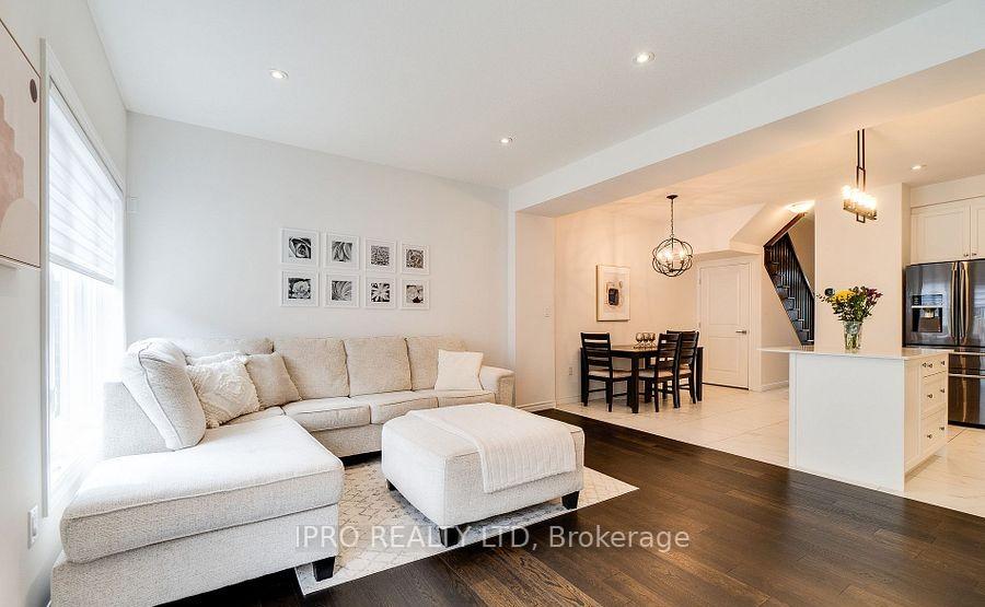 Photo 8 of 32 Greenwich Avenue, Hamilton, Stoney Creek Mountain — HOMEH