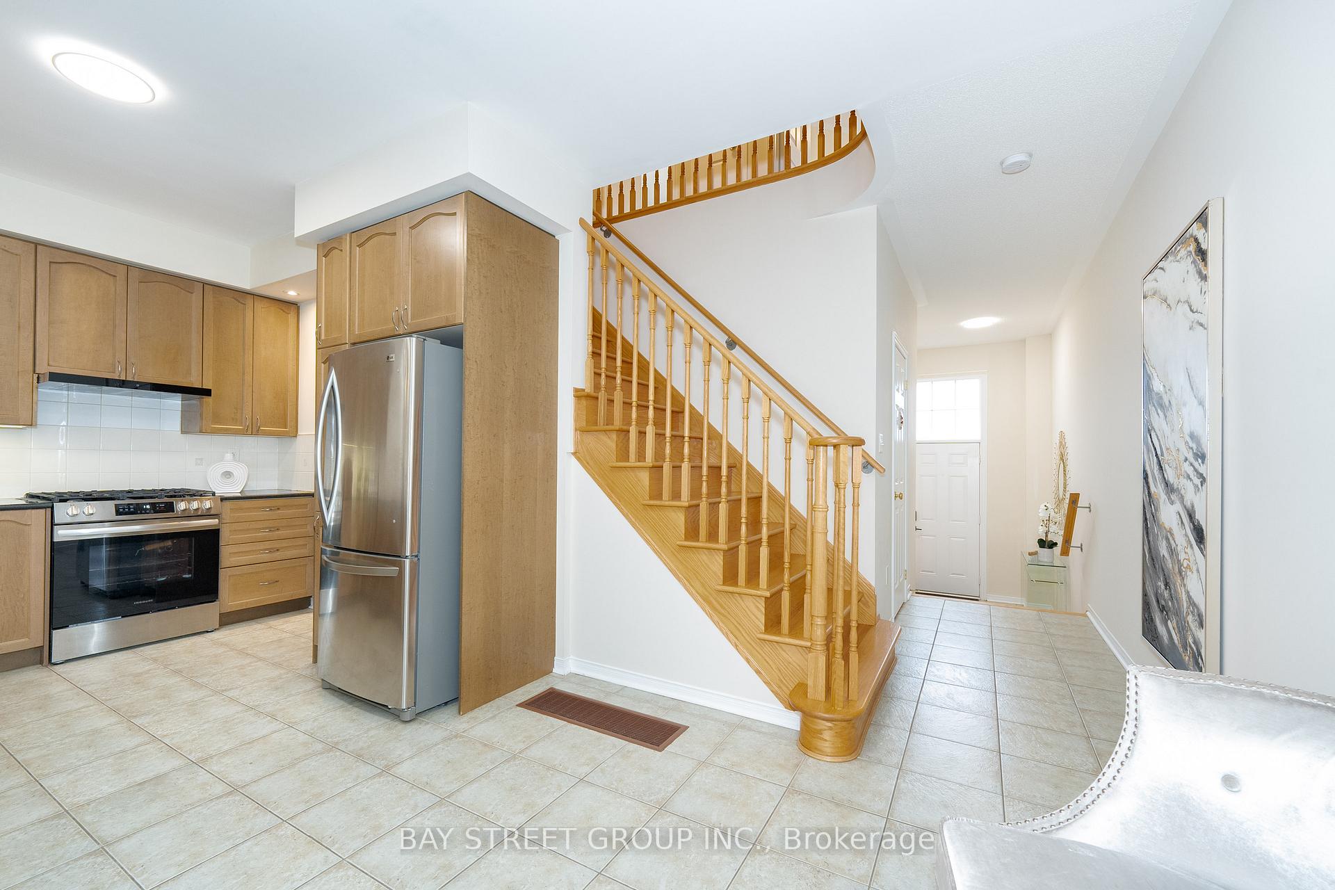 Photo 4 of 10255 Woodbine Avenue, Markham, Cathedraltown — HOMEH