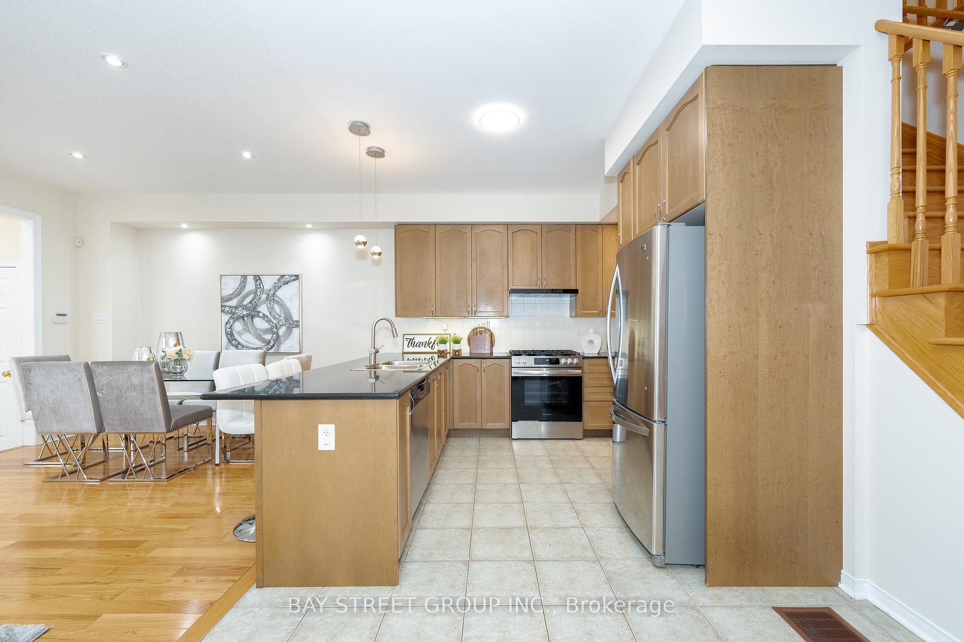 Photo 6 of 10255 Woodbine Avenue, Markham, Cathedraltown — HOMEH