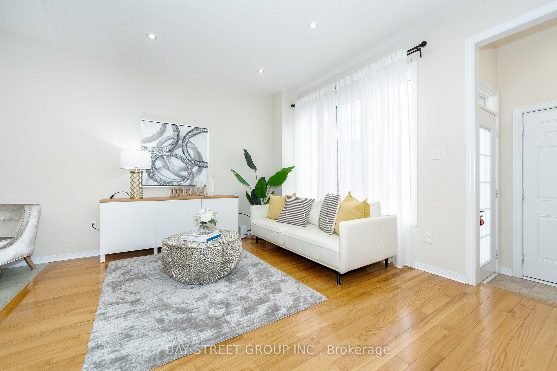 Photo 13 of 10255 Woodbine Avenue, Markham, Cathedraltown — HOMEH