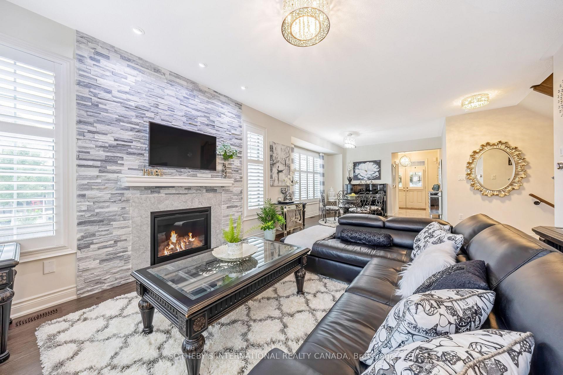 Photo 16 of 1150 Raspberry Terrace, Milton, Ford — HOMEH