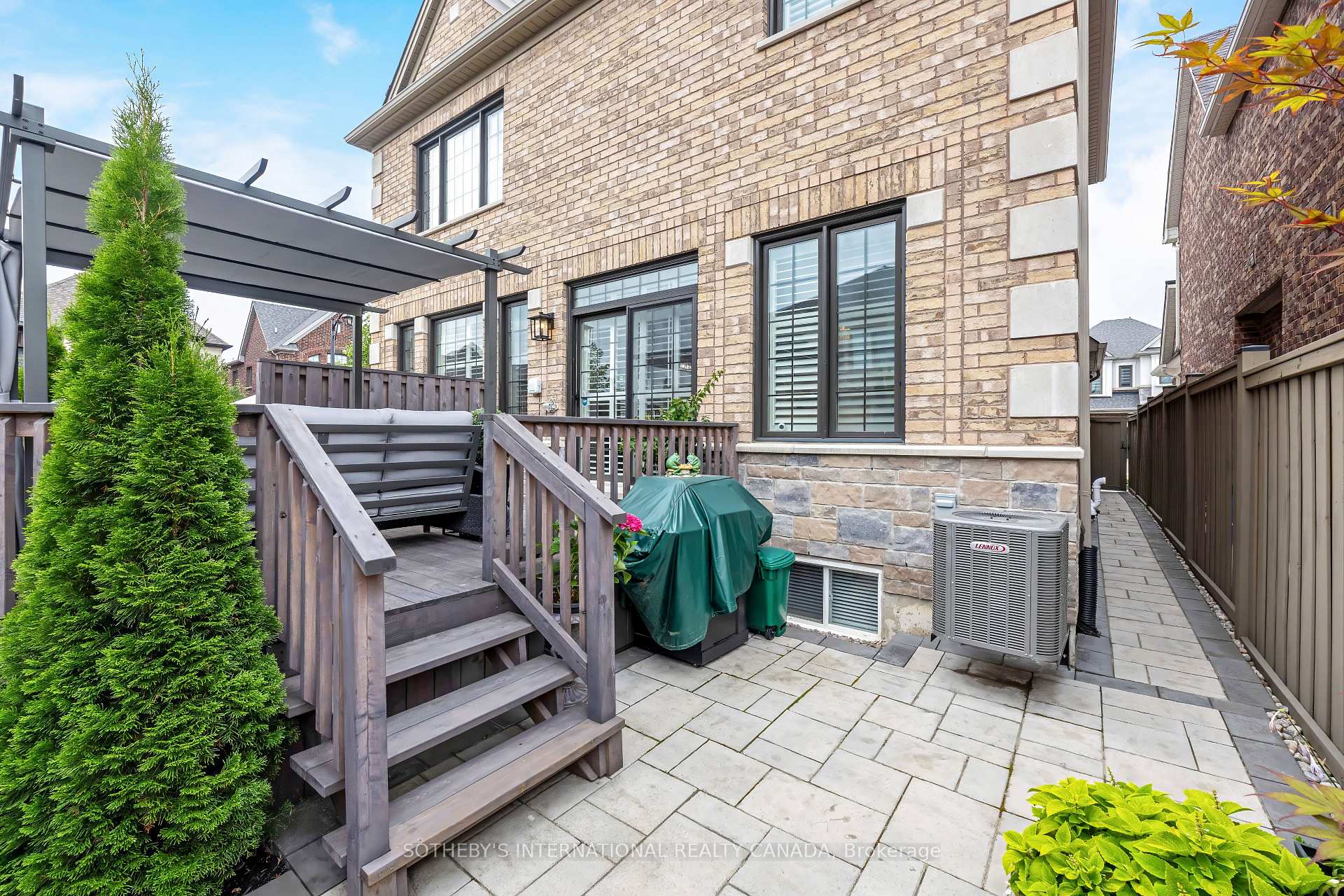 Photo 42 of 1150 Raspberry Terrace, Milton, Ford — HOMEH