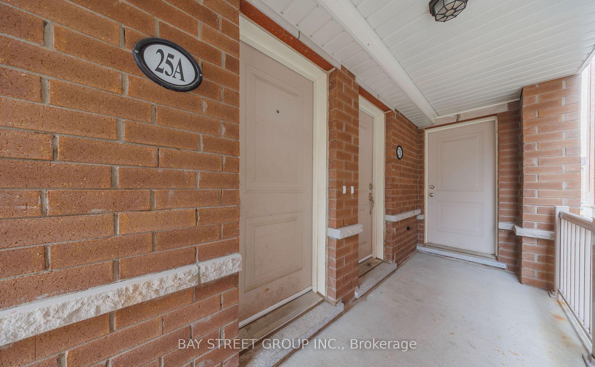 Photo 3 of Unit A, 25 Luzon Avenue, Markham, Box Grove — HOMEH