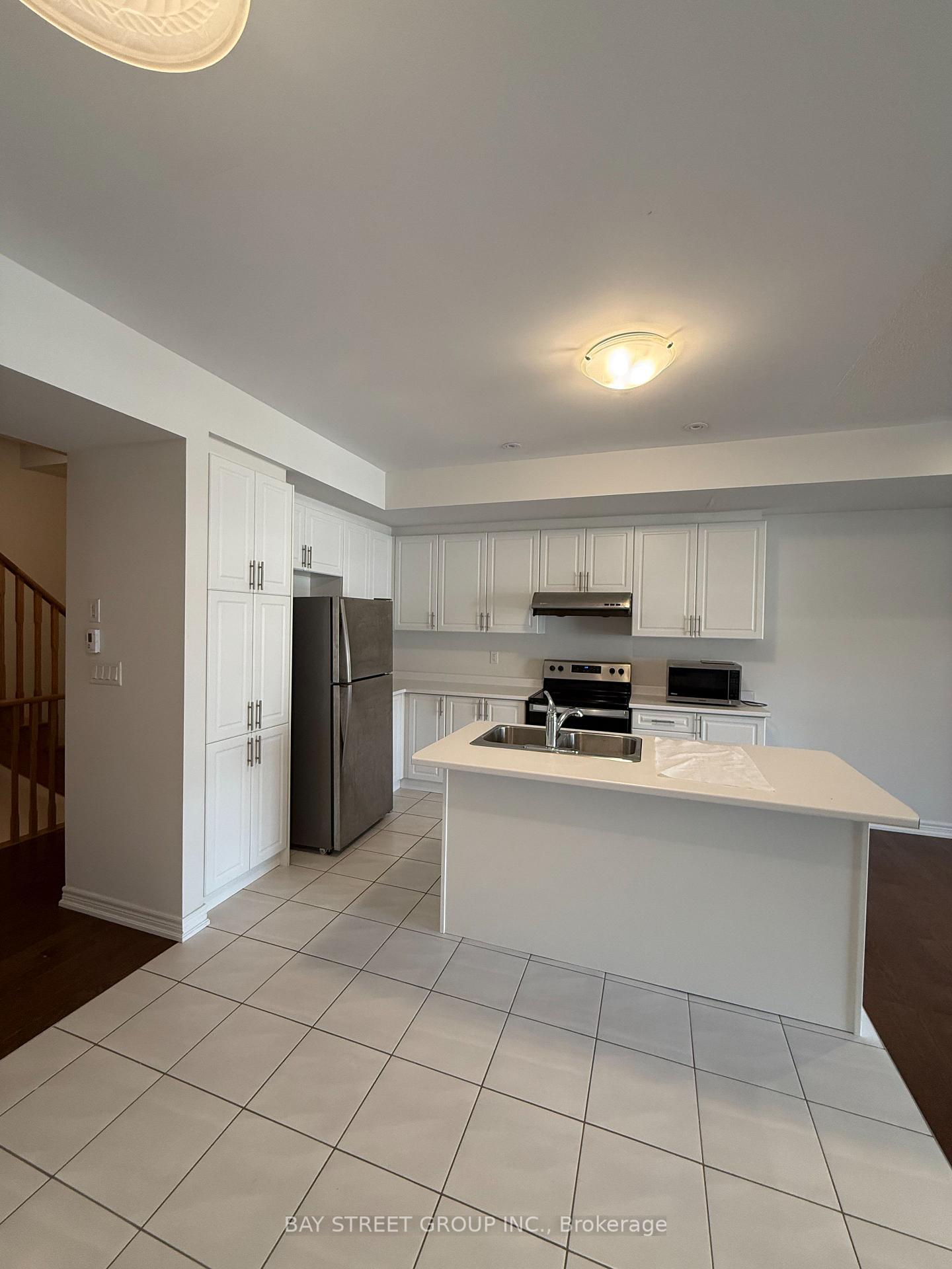 Photo 7 of Unit A, 25 Luzon Avenue, Markham, Box Grove — HOMEH