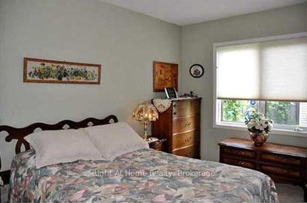 Photo 15 of Unit LOWER, 127 Bridgeport Crescent, Hamilton, Meadowlands — HOMEH