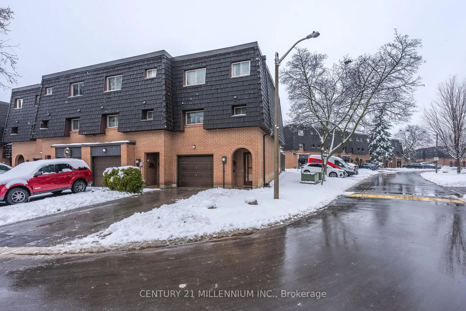 Photo 1 of 79 Darras Court, Brampton, Southgate — HOMEH