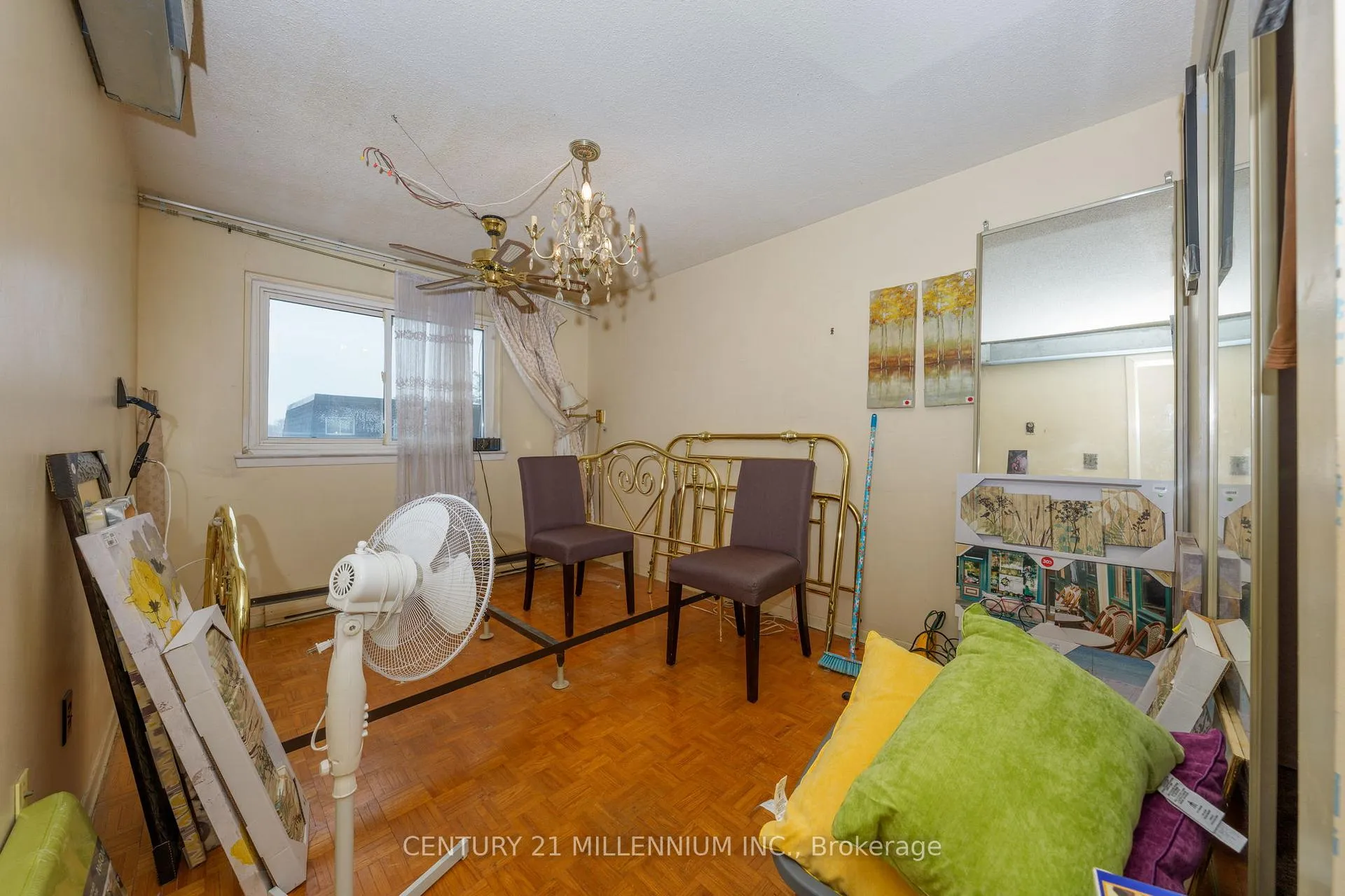 Photo 12 of 79 Darras Court, Brampton, Southgate — HOMEH