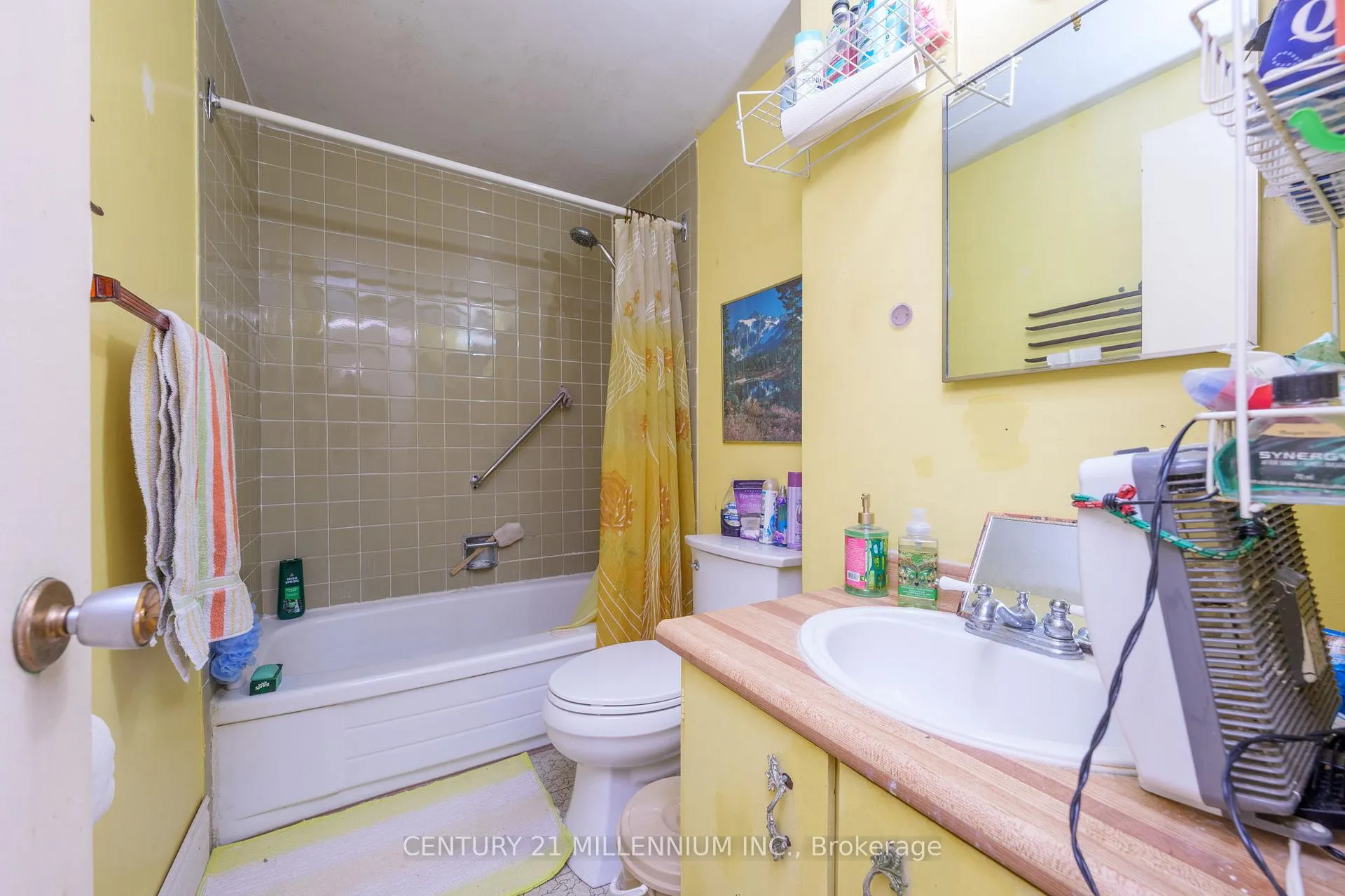 Photo 13 of 79 Darras Court, Brampton, Southgate — HOMEH