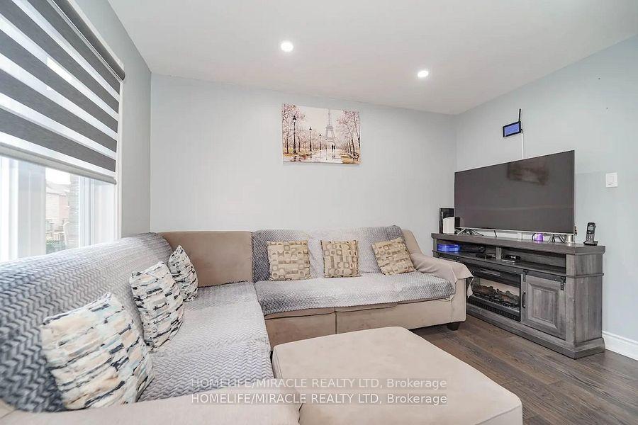 Photo 11 of 92 Kruger Road, Markham, Middlefield — HOMEH