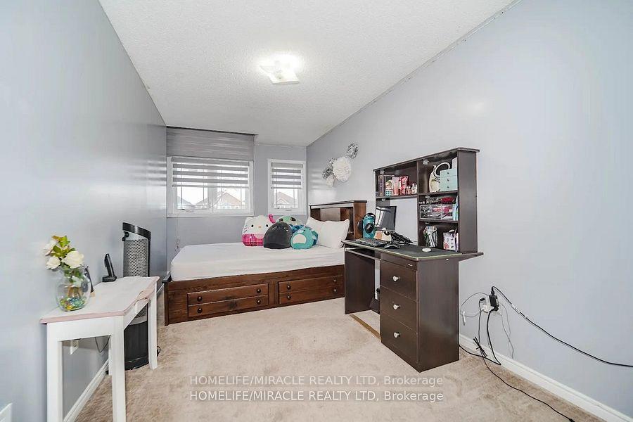 Photo 19 of 92 Kruger Road, Markham, Middlefield — HOMEH