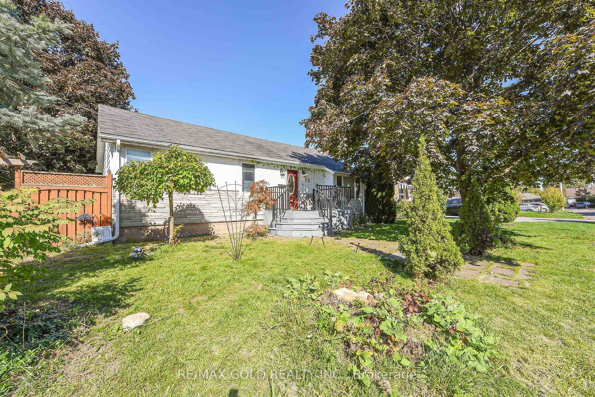 Front of 13 Foster Road