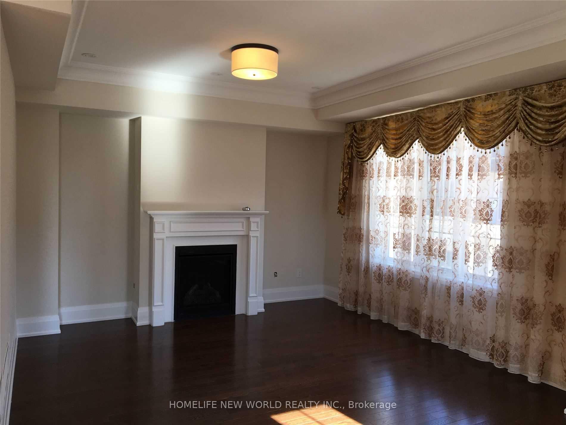 Photo 3 of 9 Mildred Temple Way, Markham, Unionville — HOMEH