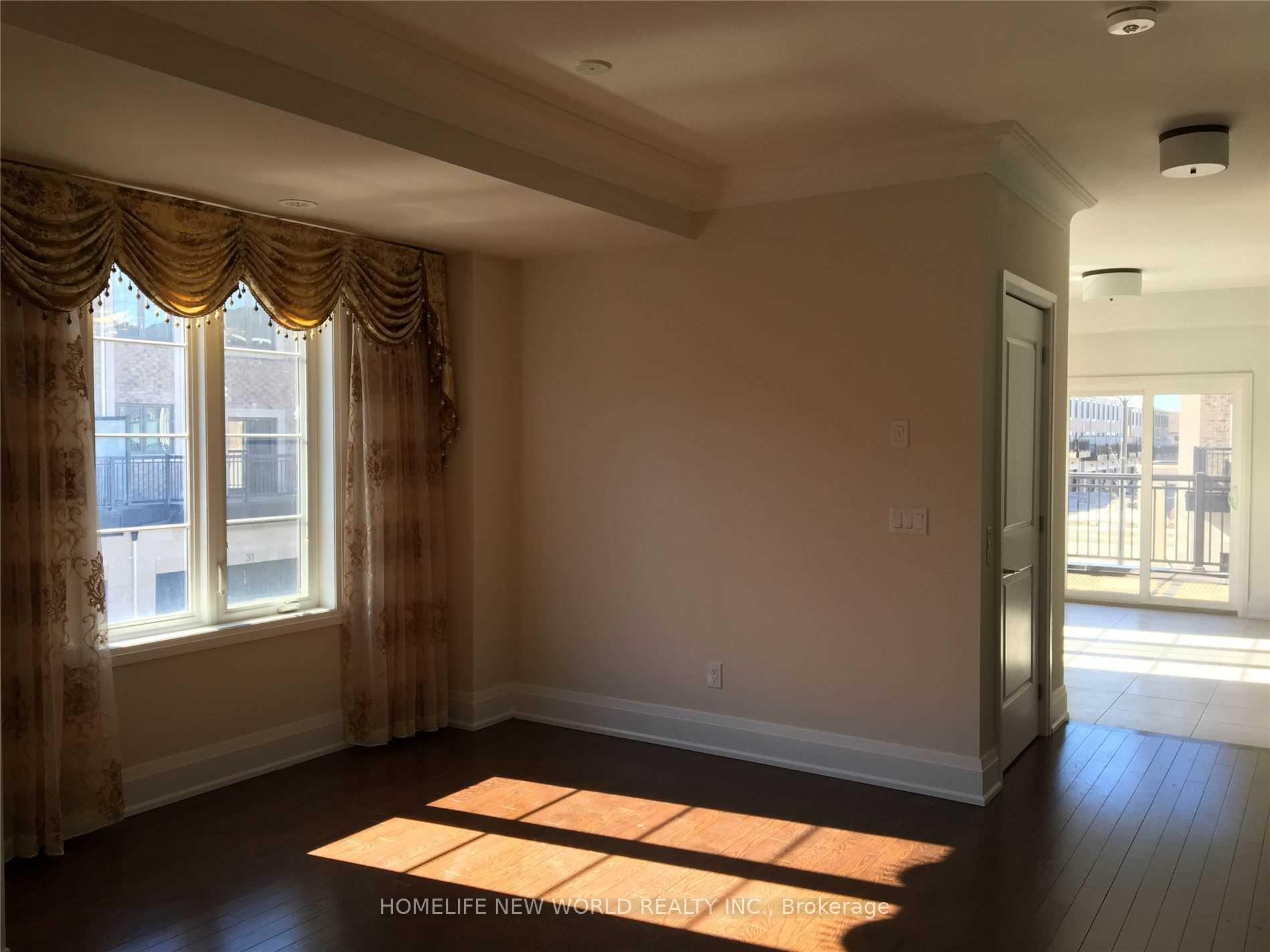 Photo 4 of 9 Mildred Temple Way, Markham, Unionville — HOMEH