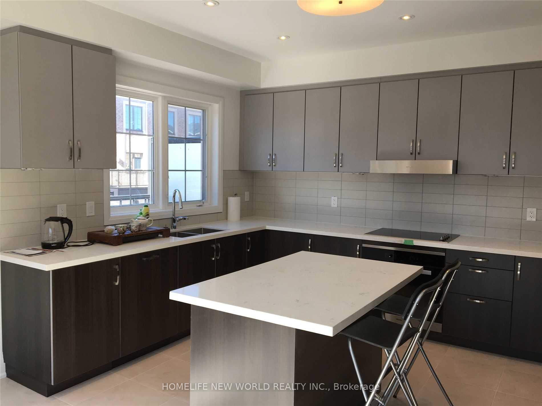 Photo 5 of 9 Mildred Temple Way, Markham, Unionville — HOMEH