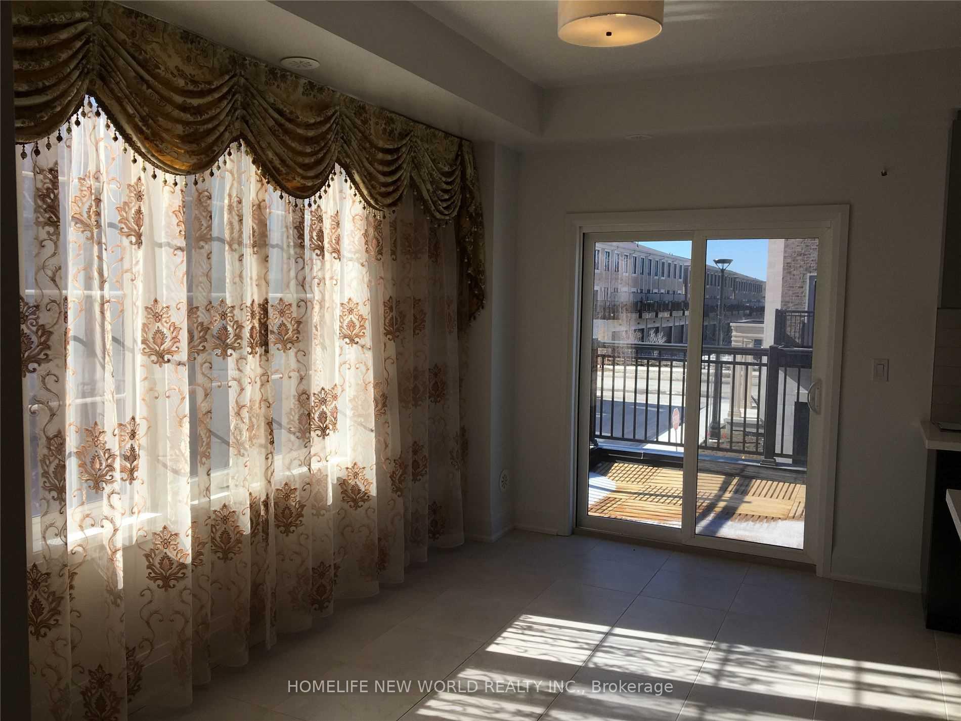 Photo 7 of 9 Mildred Temple Way, Markham, Unionville — HOMEH
