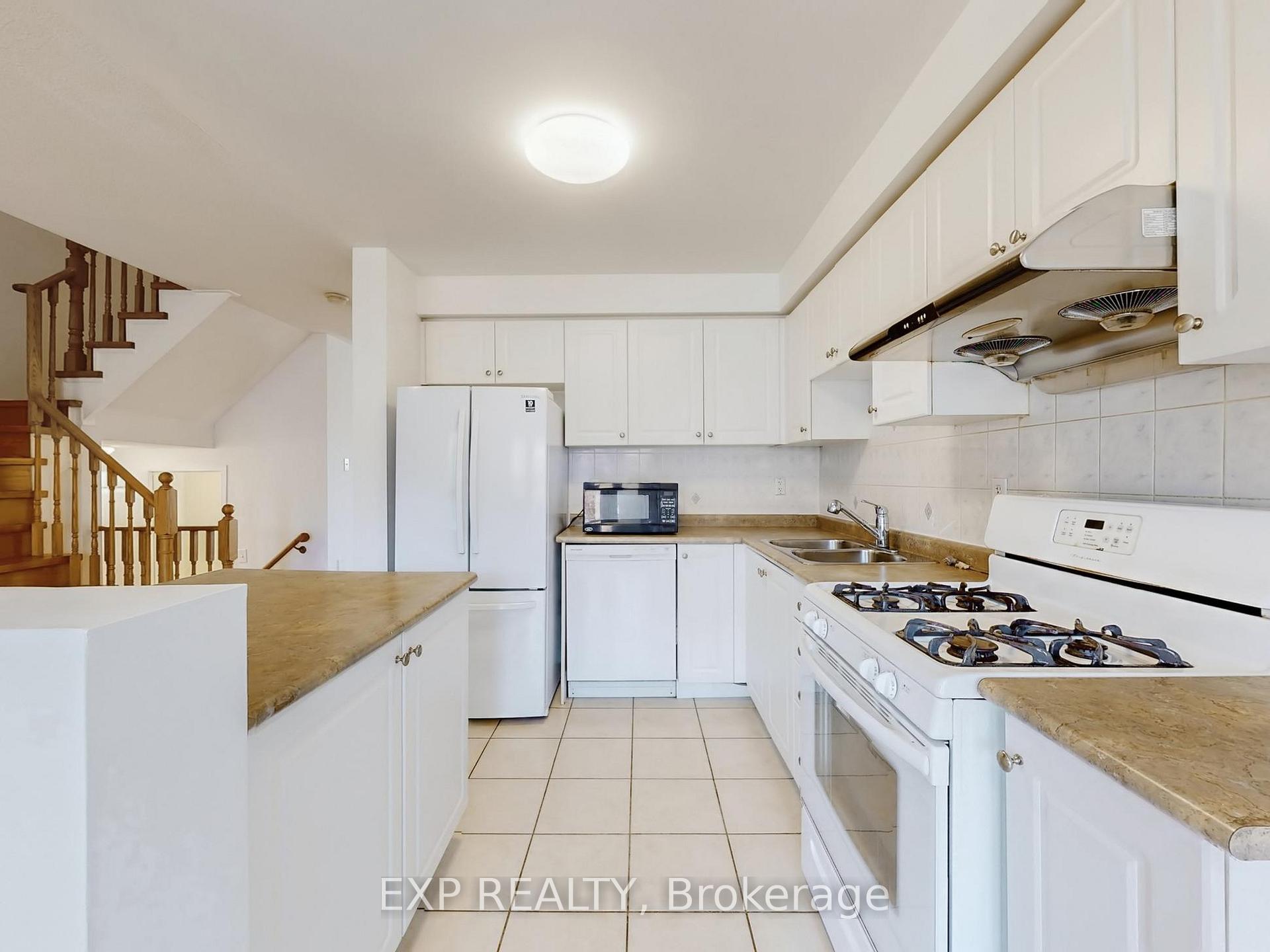 Photo 13 of 702 Castlemore Avenue, Markham, Wismer — HOMEH