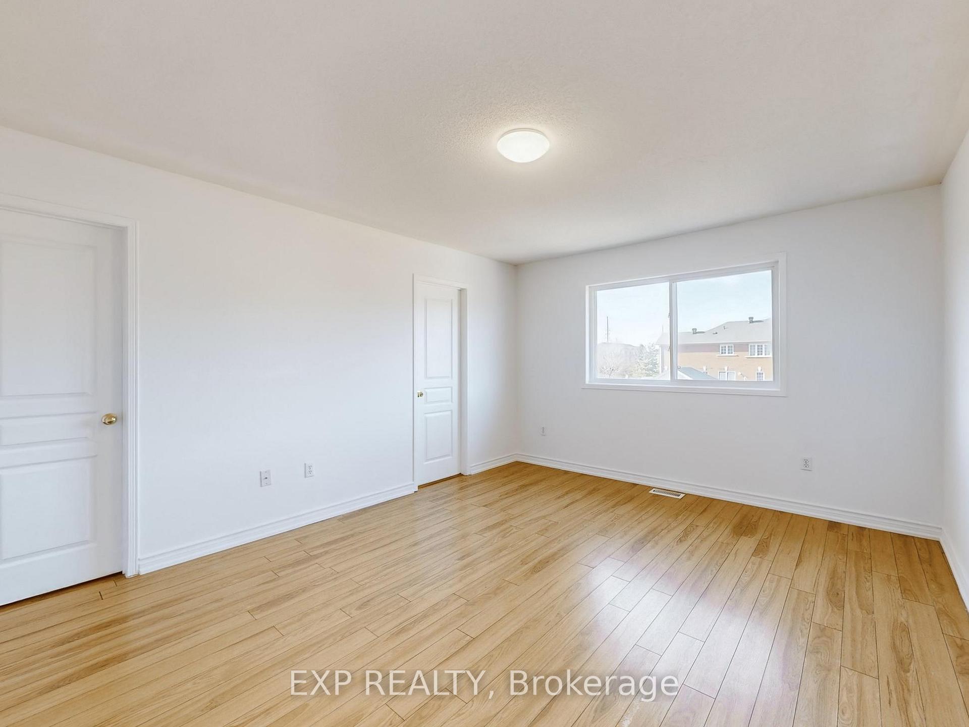 Photo 18 of 702 Castlemore Avenue, Markham, Wismer — HOMEH