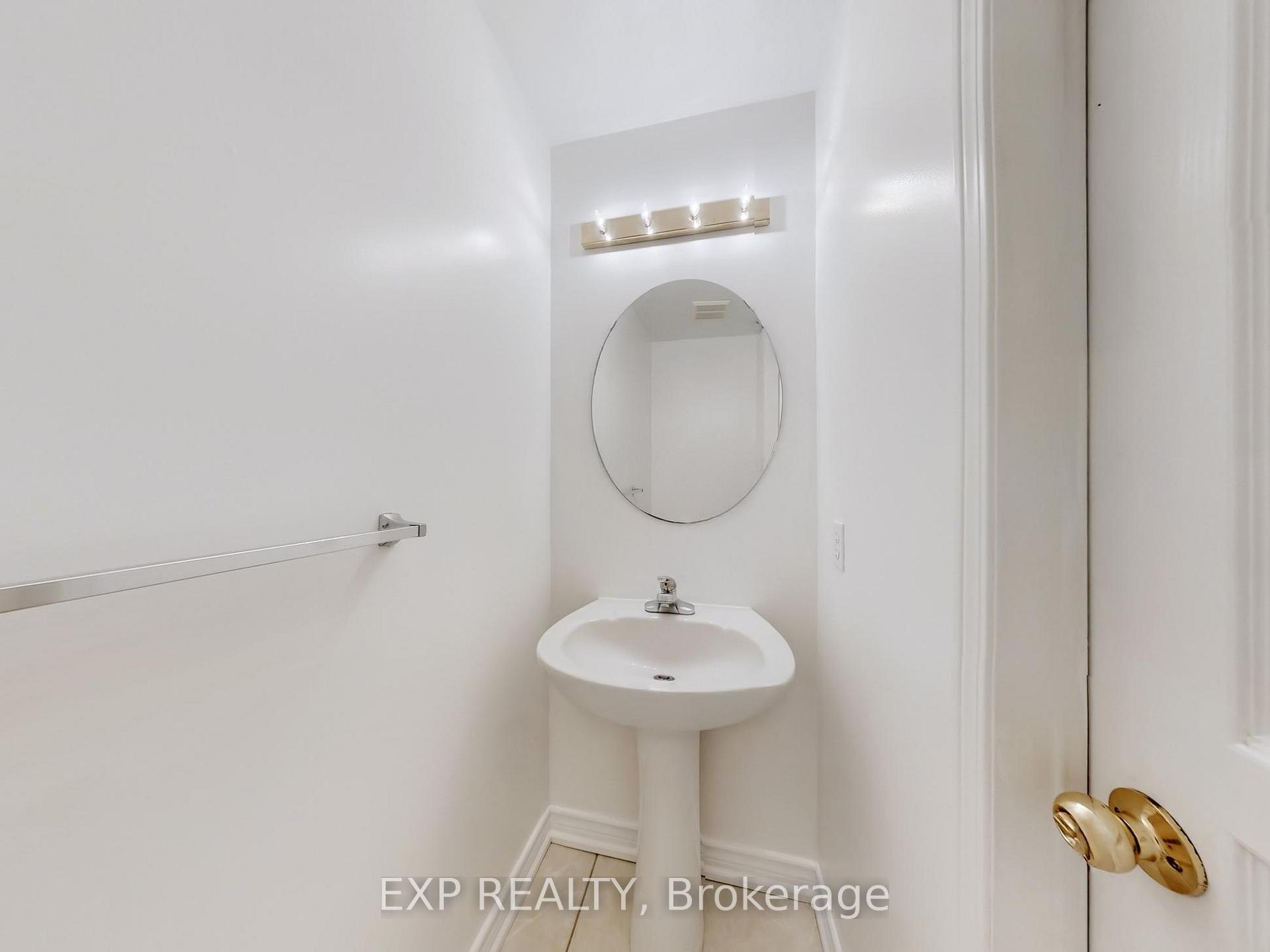 Photo 23 of 702 Castlemore Avenue, Markham, Wismer — HOMEH