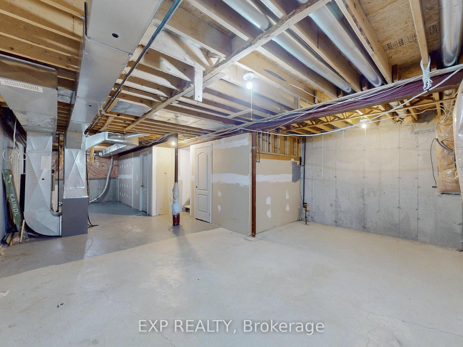 Photo 25 of 702 Castlemore Avenue, Markham, Wismer — HOMEH