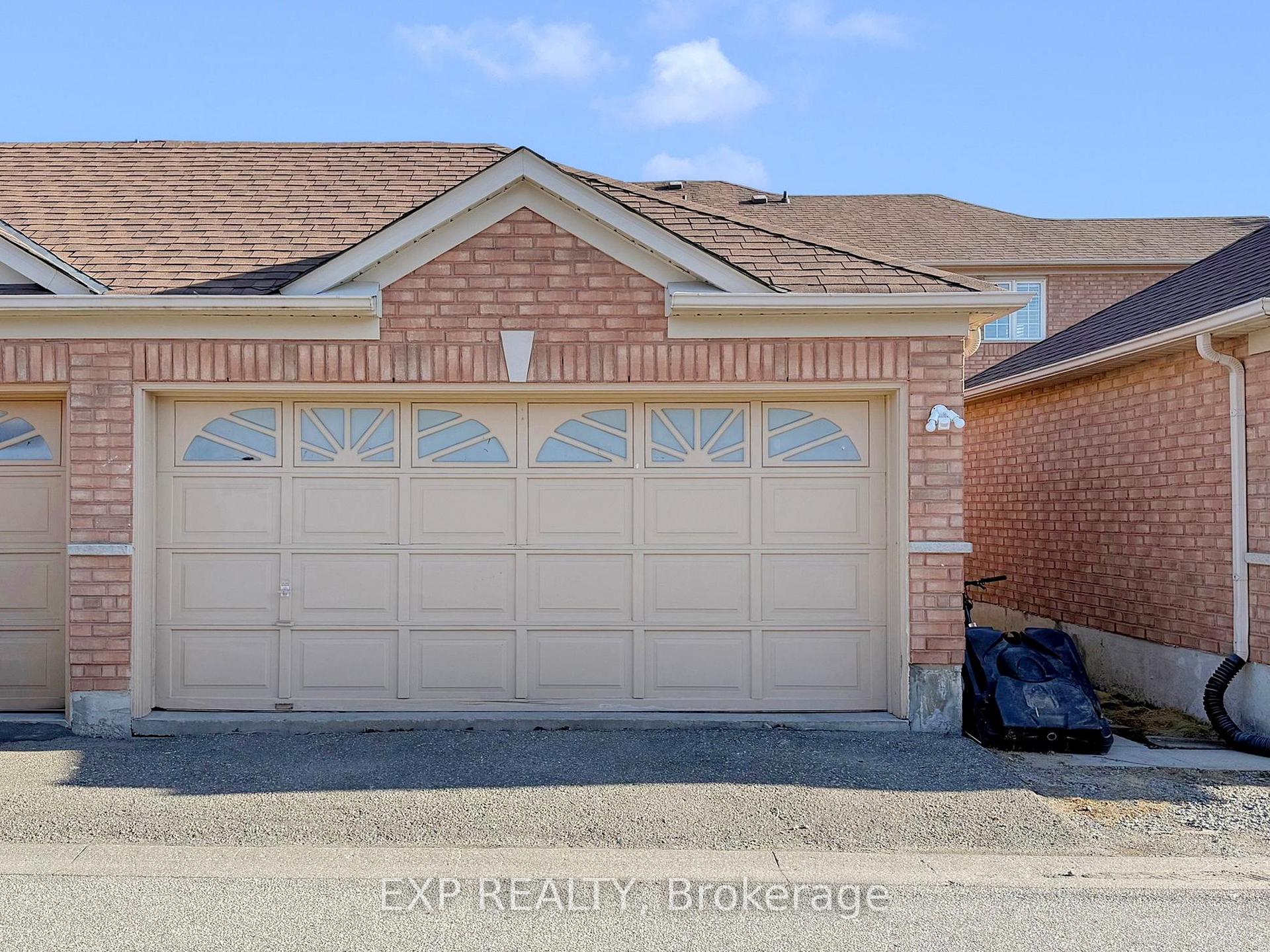 Photo 31 of 702 Castlemore Avenue, Markham, Wismer — HOMEH
