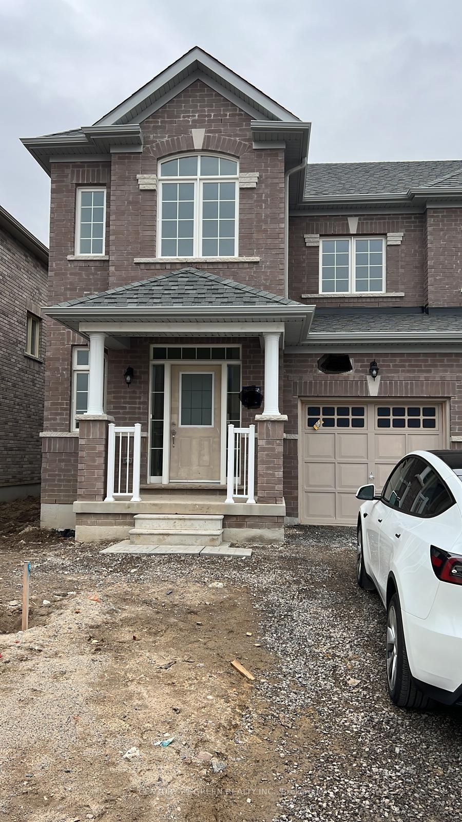 Photo 1 of Unit (Upper), 256 Skinner Road, Hamilton, Waterdown — HOMEH