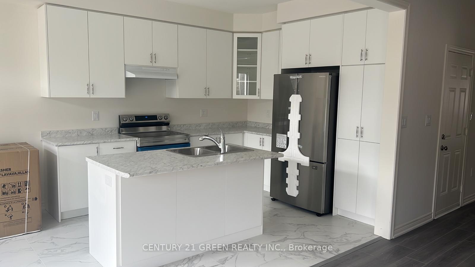Photo 5 of Unit (Upper), 256 Skinner Road, Hamilton, Waterdown — HOMEH