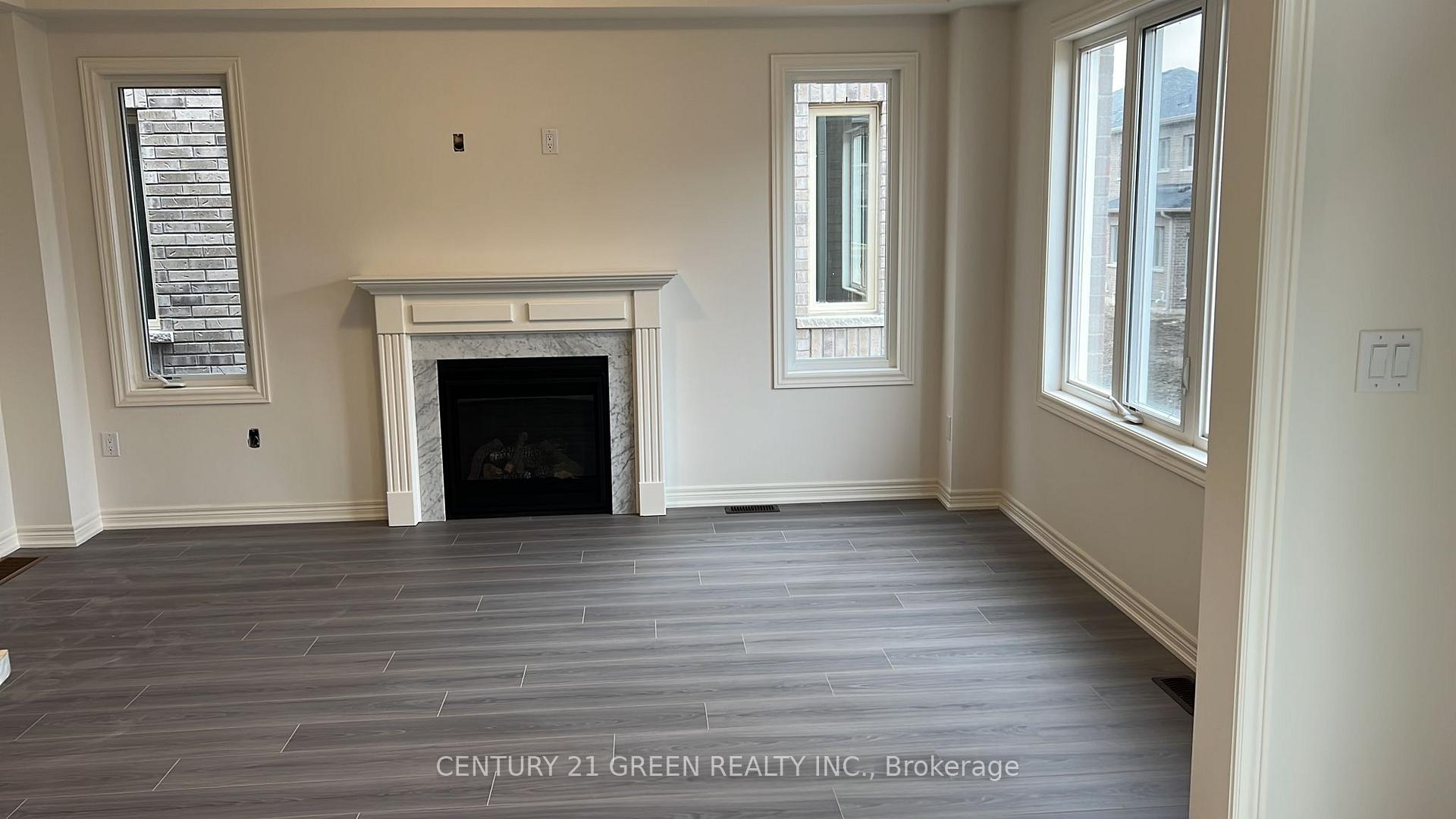 Photo 8 of Unit (Upper), 256 Skinner Road, Hamilton, Waterdown — HOMEH
