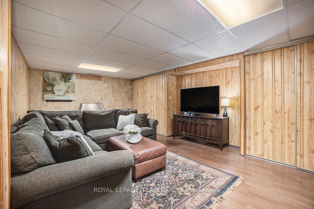 Photo 19 of 194 Barrow Crescent N, Ottawa, Kanata - Katimavik — HOMEH