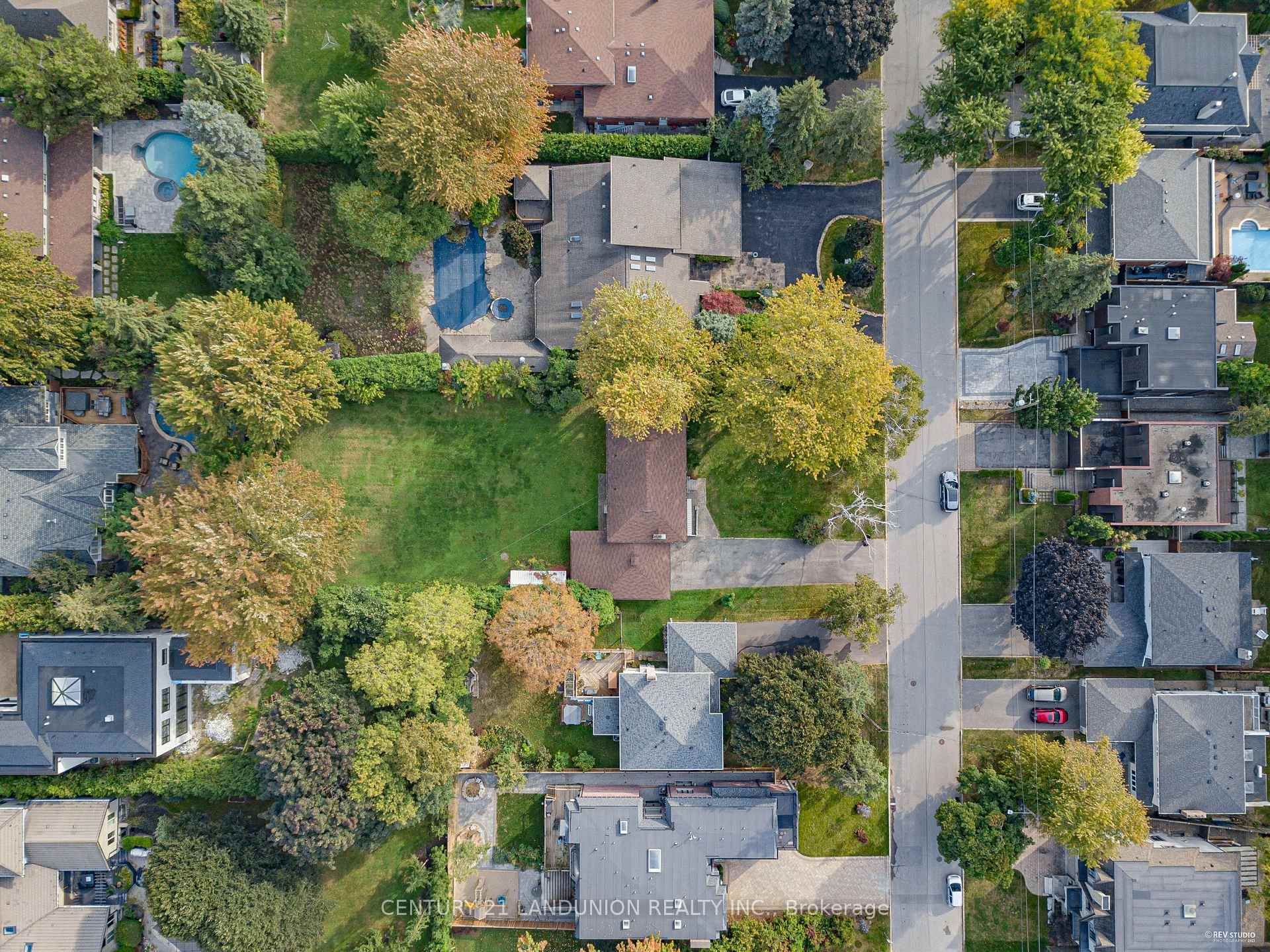 Photo 7 of 40 Pomander Road, Markham, Unionville — HOMEH