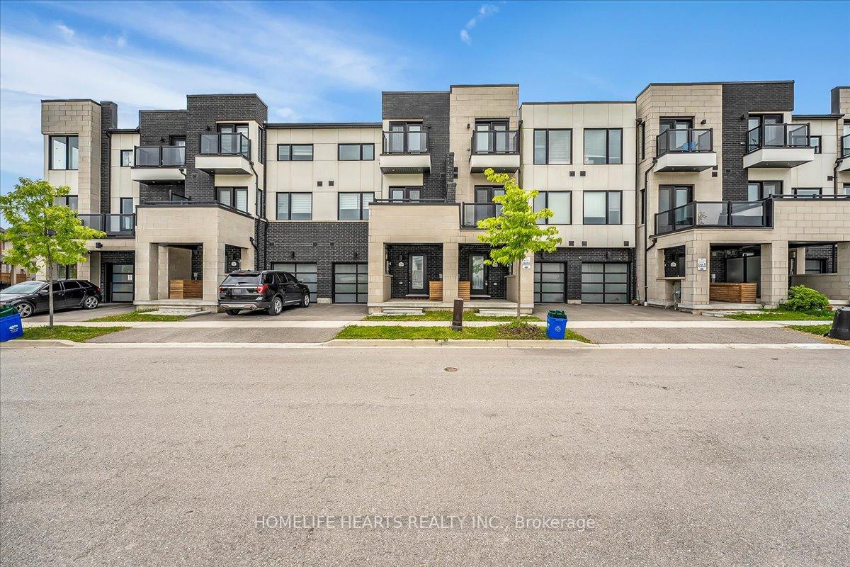 Photo 7 of 1389 Clarriage Court E, Milton, Ford — HOMEH