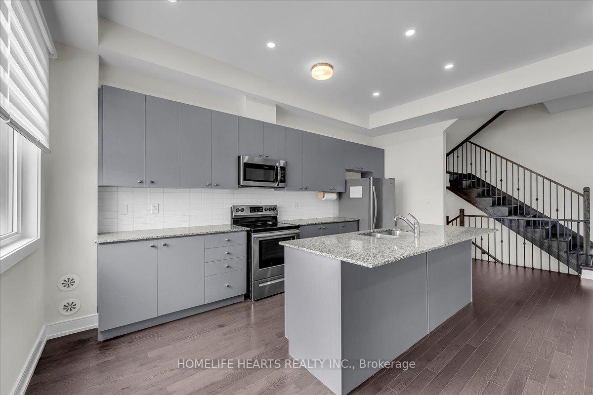 Photo 18 of 1389 Clarriage Court E, Milton, Ford — HOMEH