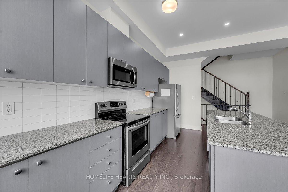 Photo 19 of 1389 Clarriage Court E, Milton, Ford — HOMEH