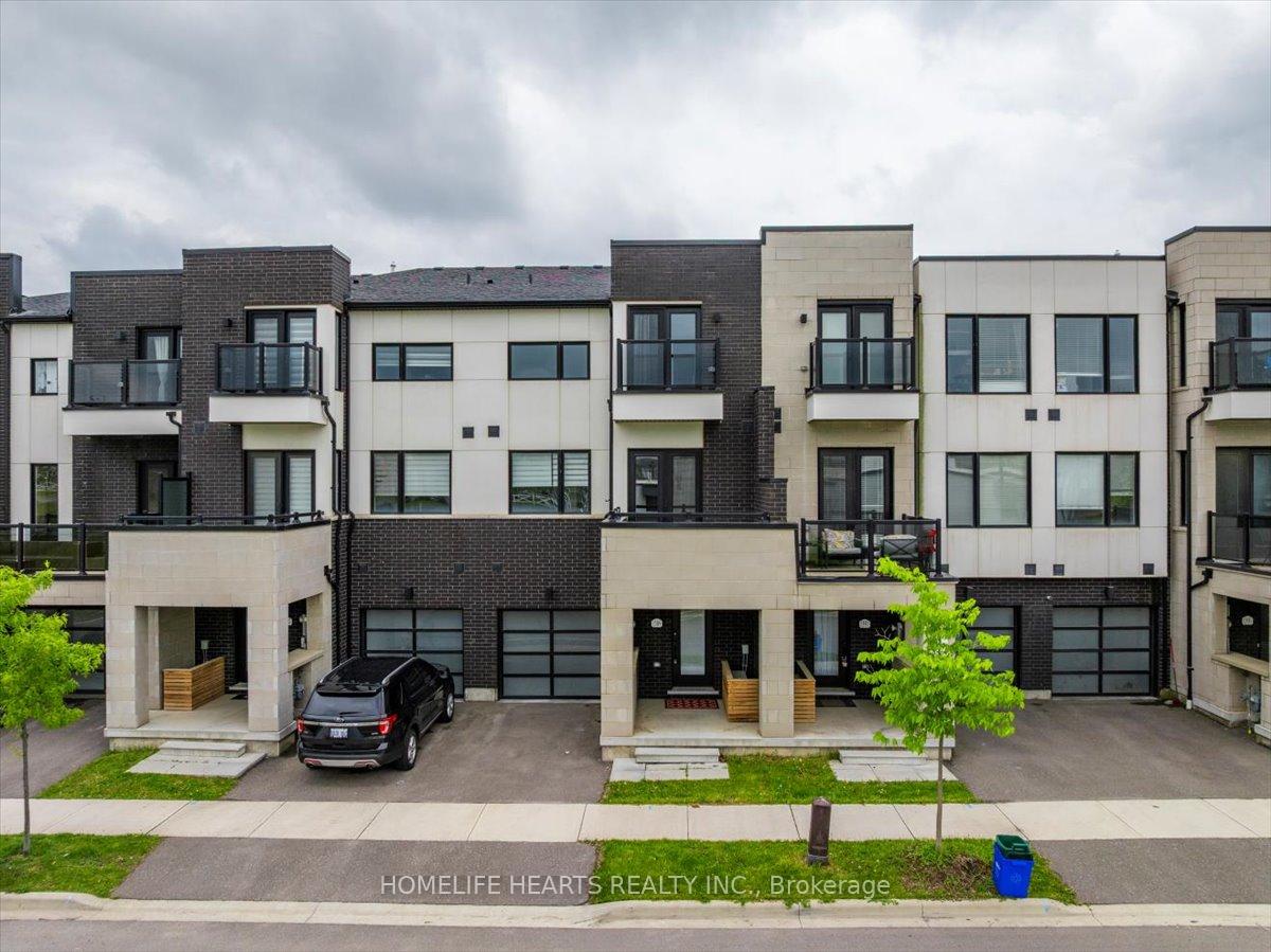 Photo 36 of 1389 Clarriage Court E, Milton, Ford — HOMEH