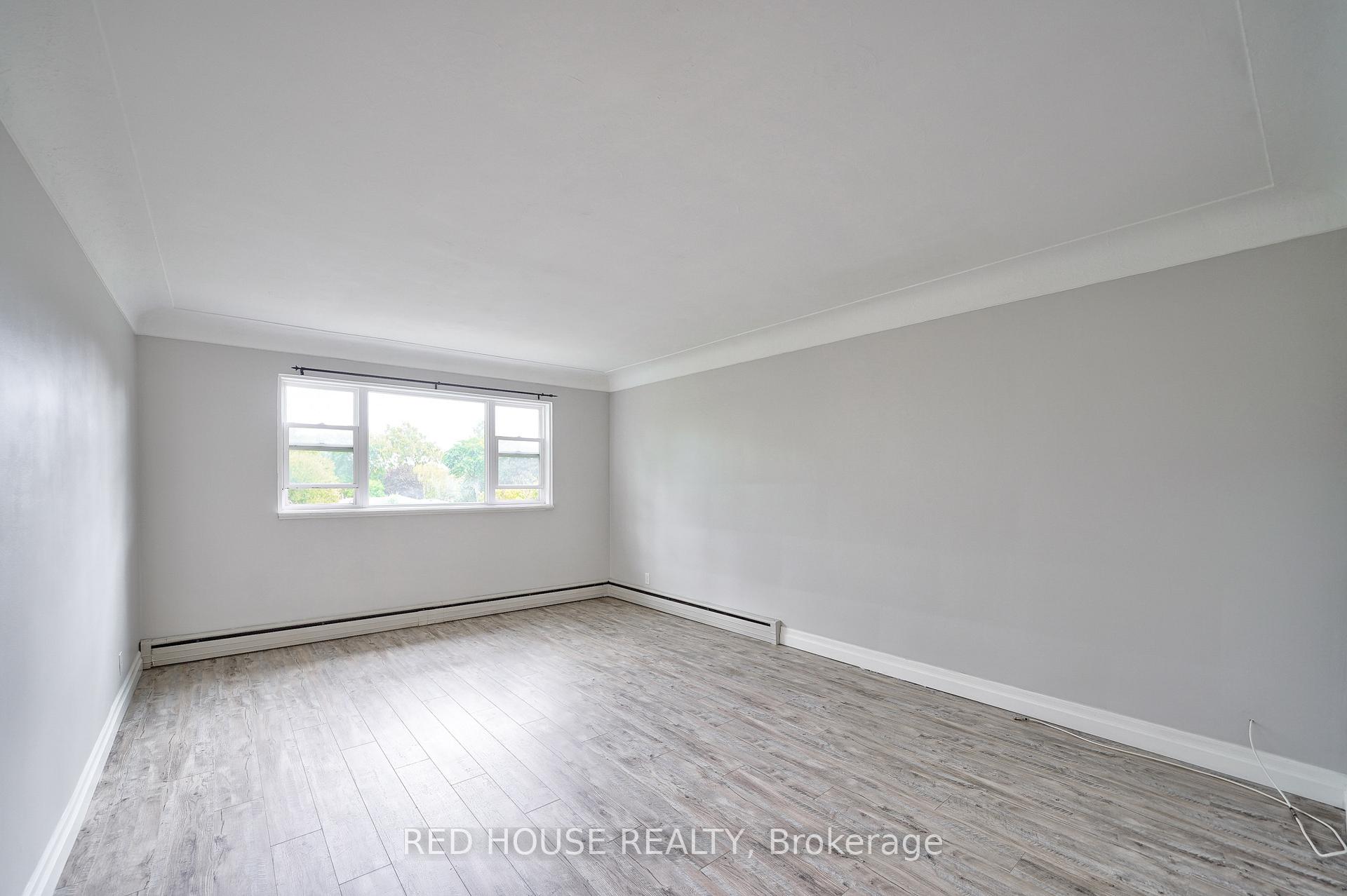 Photo 10 of Unit 6, 75 East Street S, Hamilton, Dundas — HOMEH