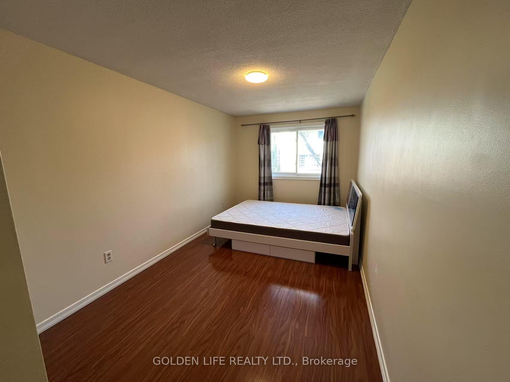 Photo 9 of 156 Tamarack Drive, Markham, Aileen-Willowbrook — HOMEH