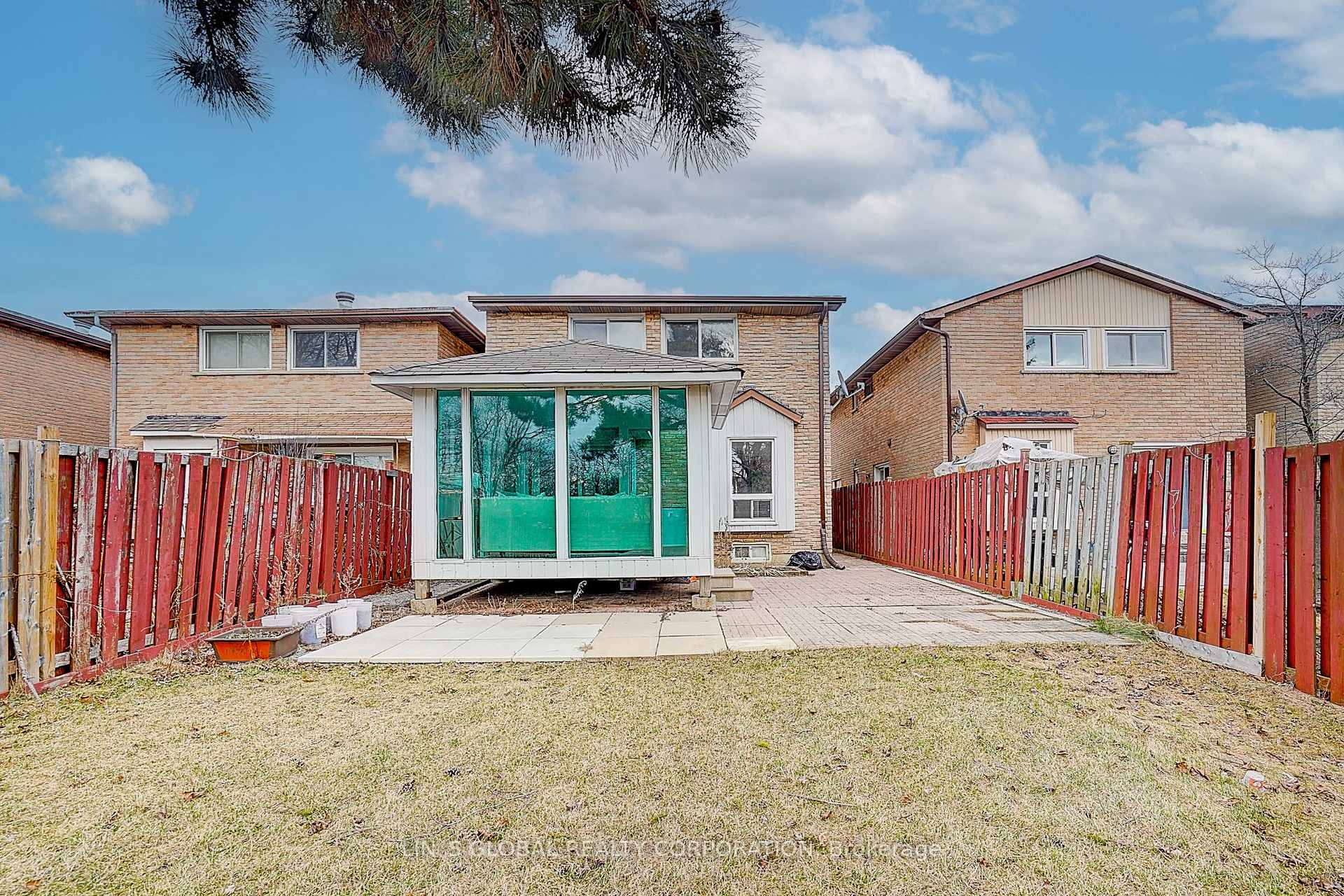 Photo 6 of 56 Upton Crescent, Markham, Milliken Mills West — HOMEH