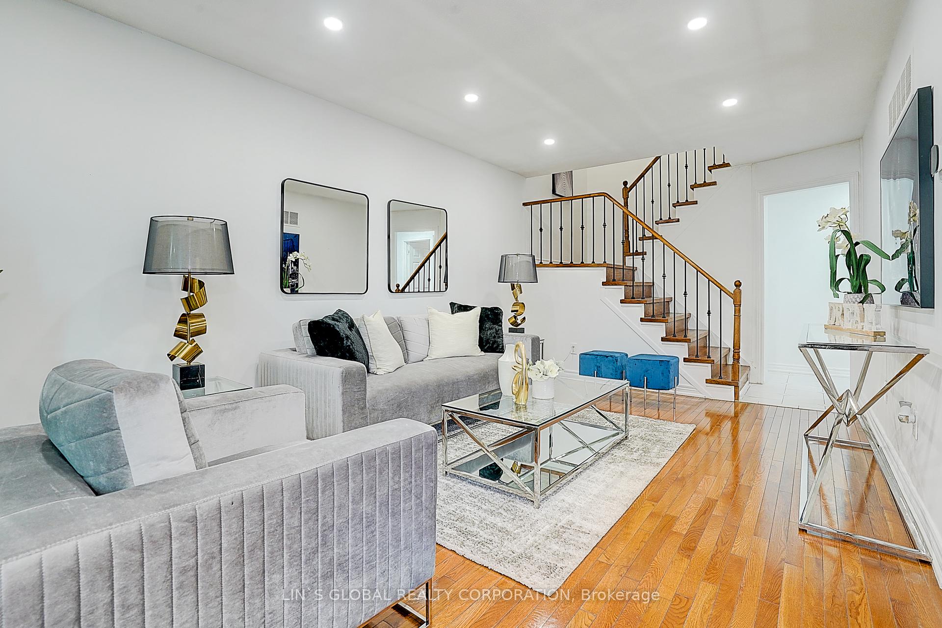 Photo 14 of 56 Upton Crescent, Markham, Milliken Mills West — HOMEH