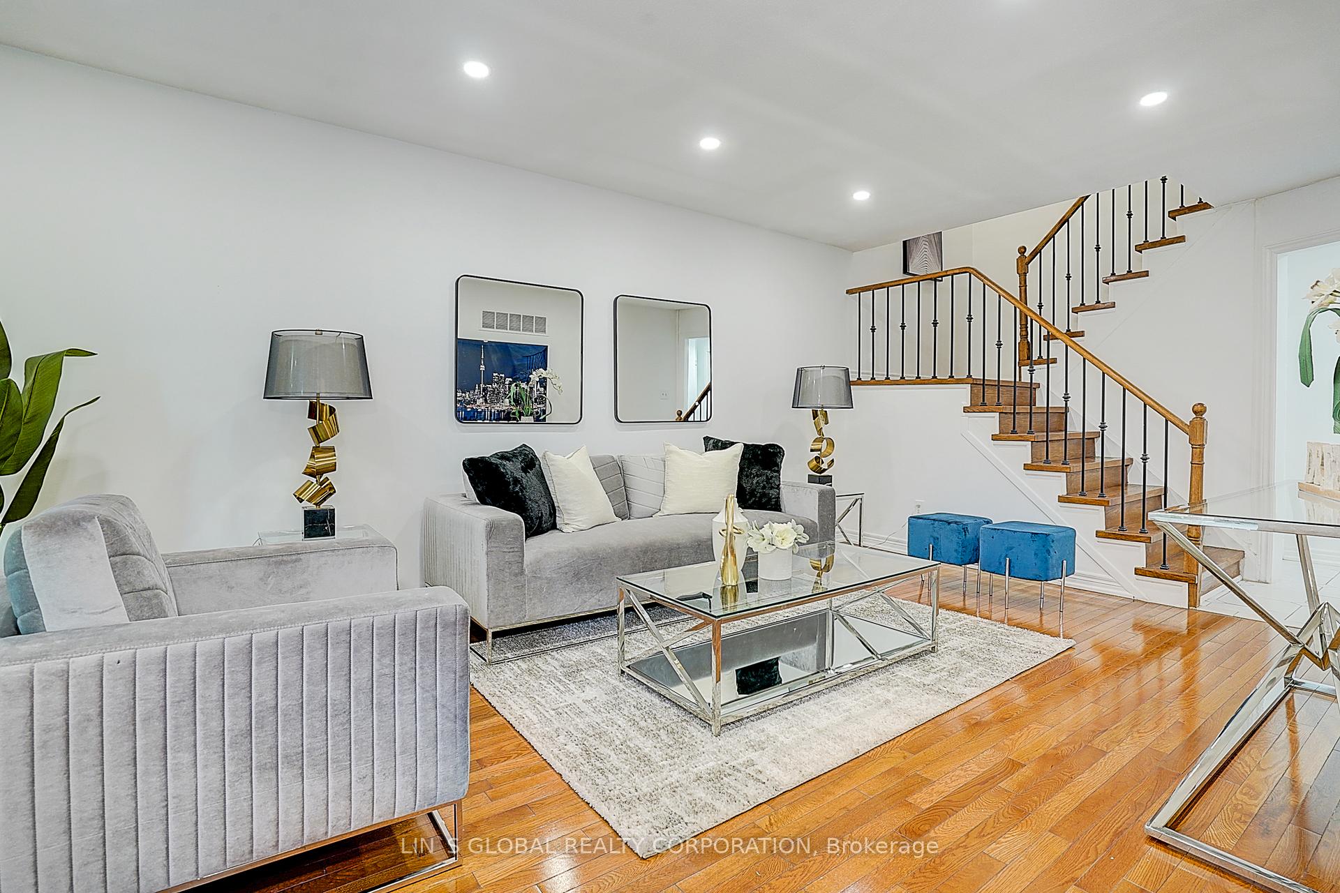 Photo 15 of 56 Upton Crescent, Markham, Milliken Mills West — HOMEH