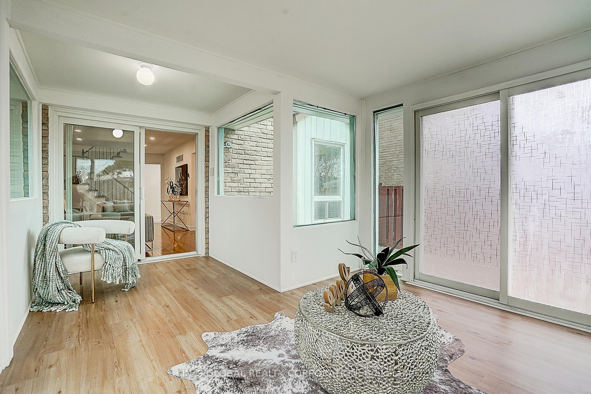 Photo 32 of 56 Upton Crescent, Markham, Milliken Mills West — HOMEH